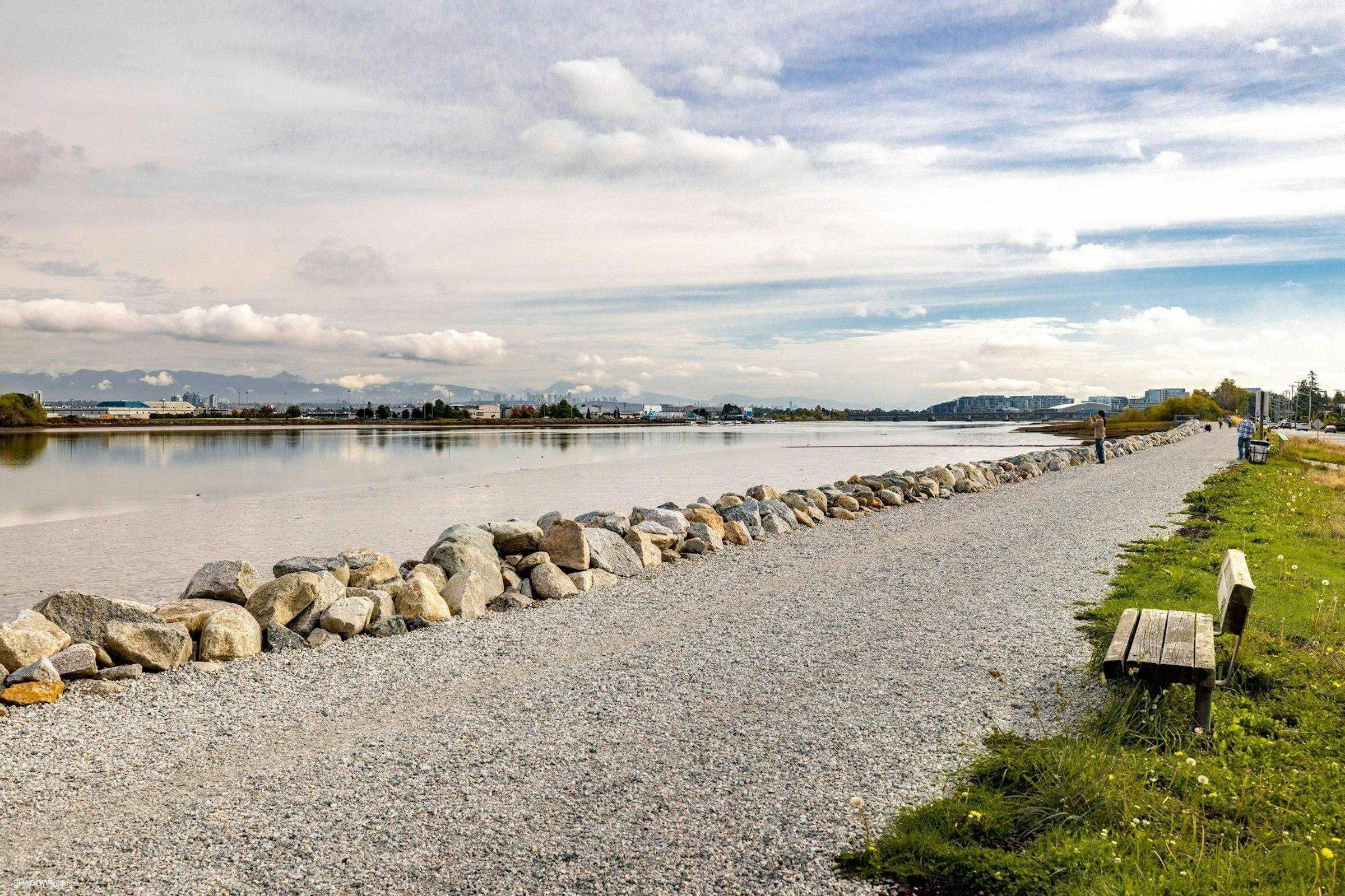 3200 River Rd, Richmond, BC