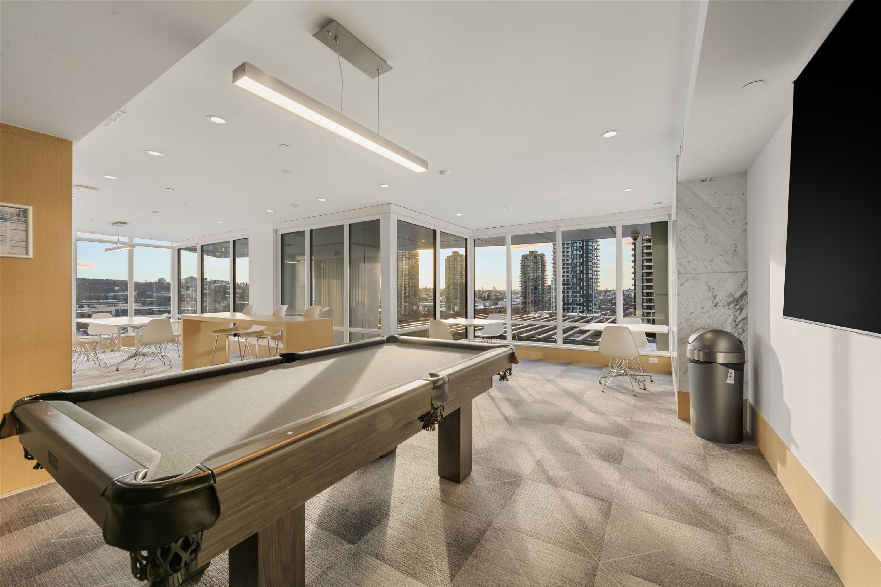 3806-2085 Skyline Crt, Burnaby, BC