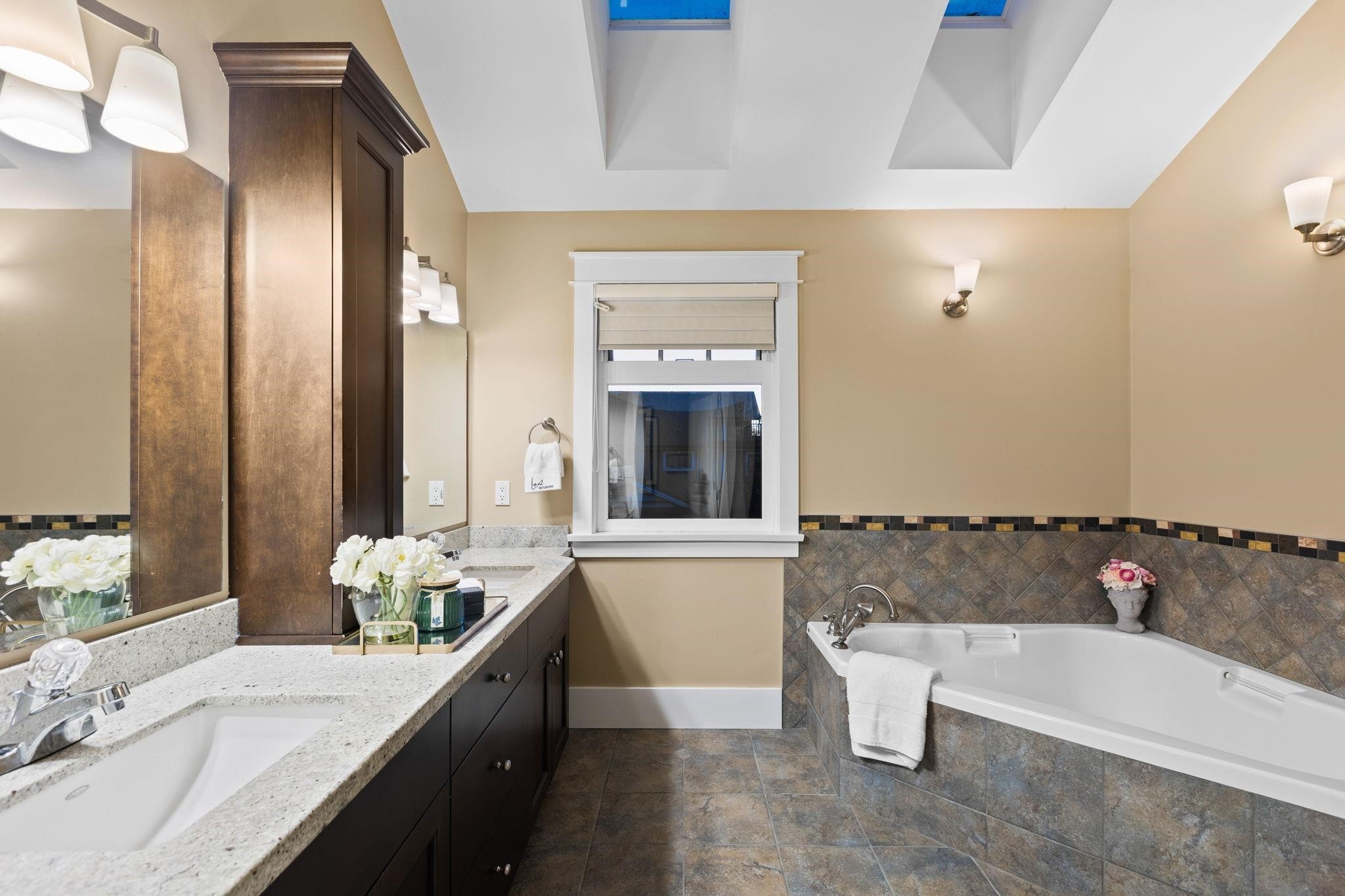 3895 23Rd Avenue W, Vancouver, BC