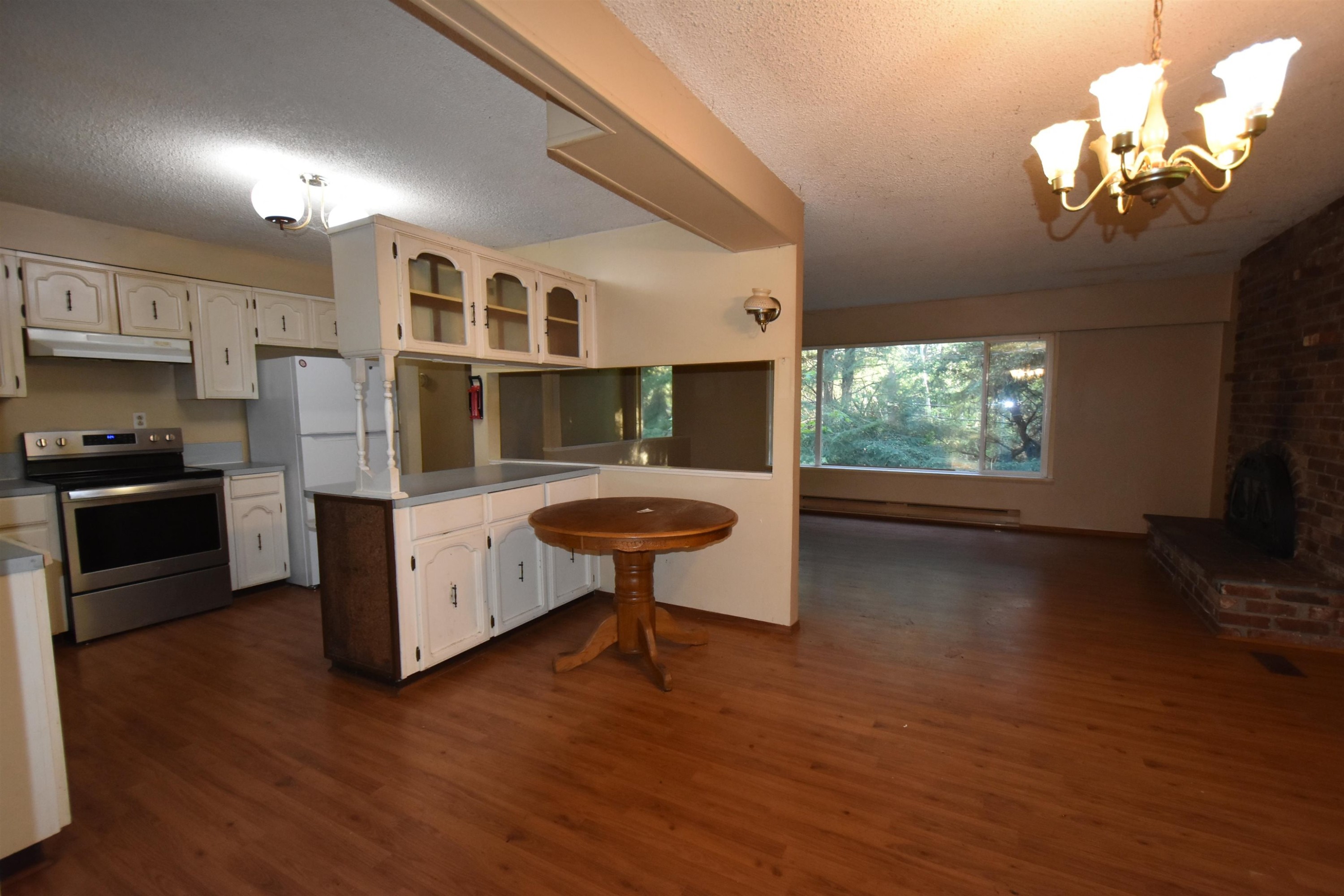 2240 Oldershaw Road, Roberts Creek, BC