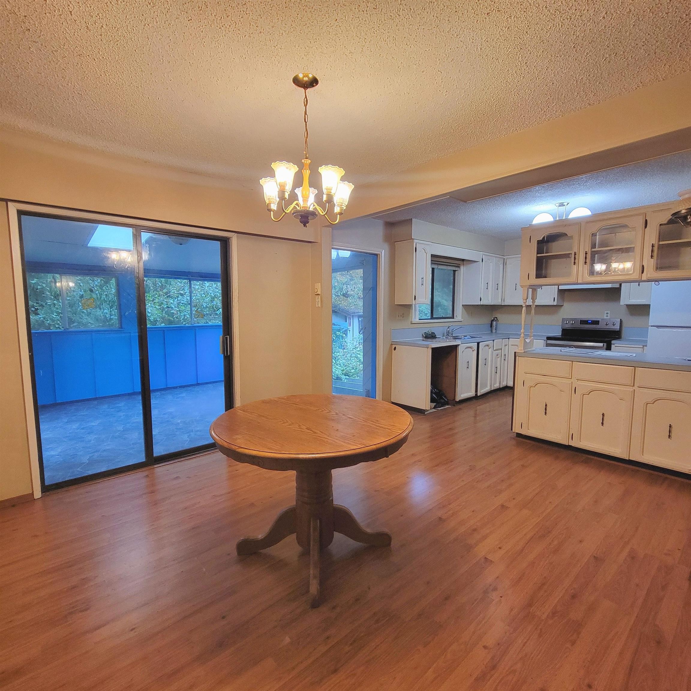 2240 Oldershaw Road, Roberts Creek, BC