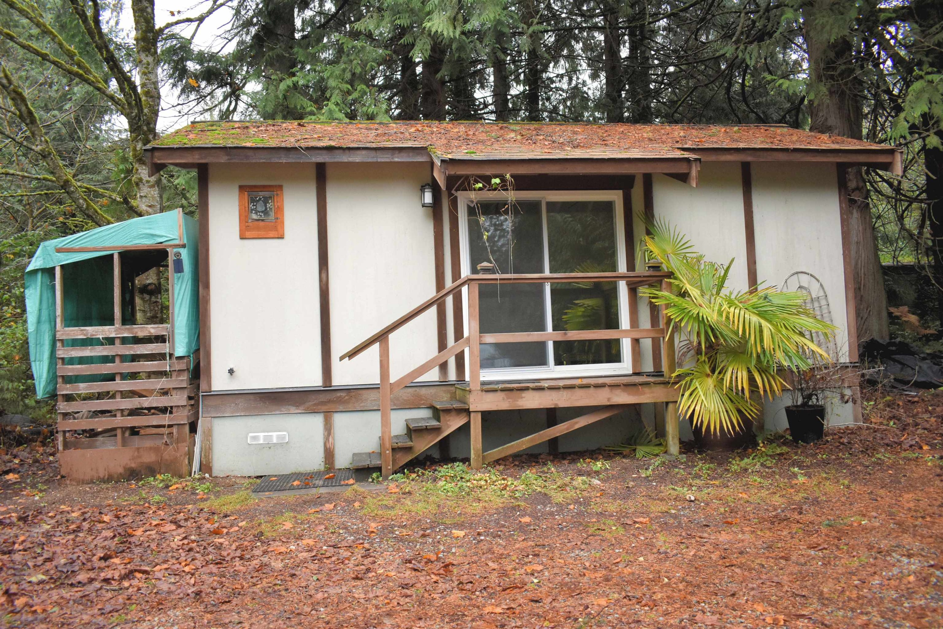 2240 Oldershaw Road, Roberts Creek, BC