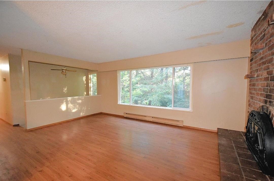 2240 Oldershaw Road, Roberts Creek, BC