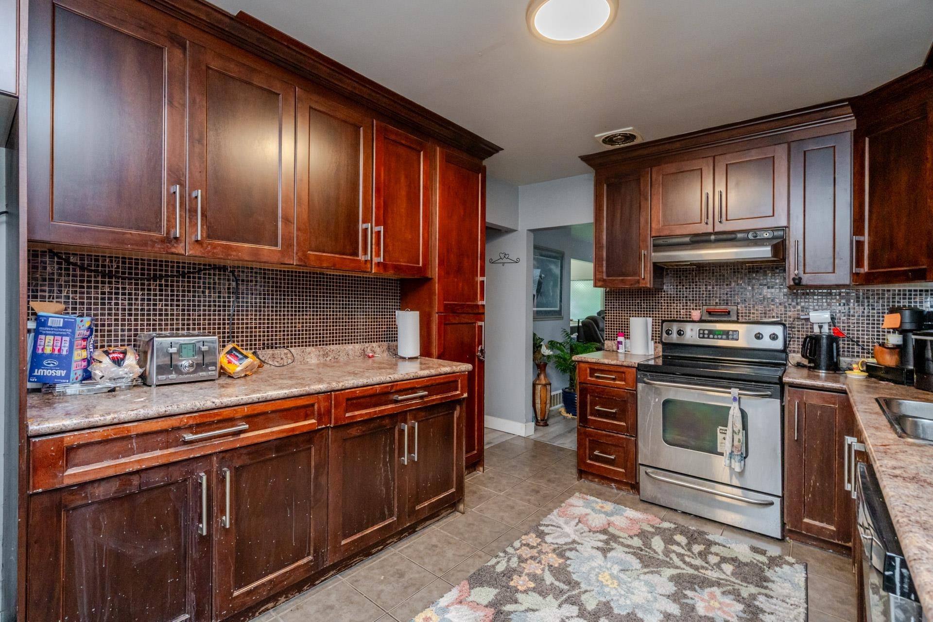 654 Linton Street, Coquitlam, BC