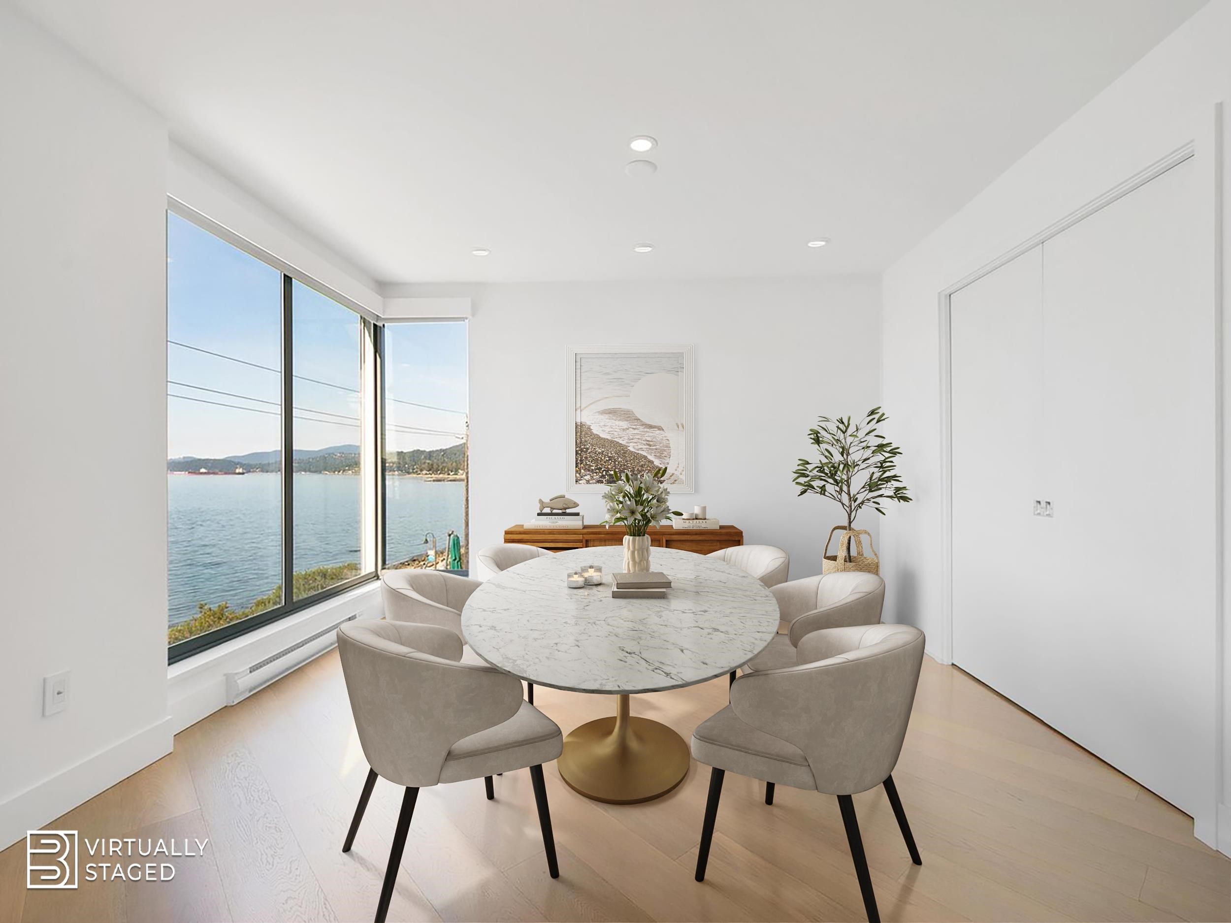 203-2190 Argyle Avenue, West Vancouver, BC