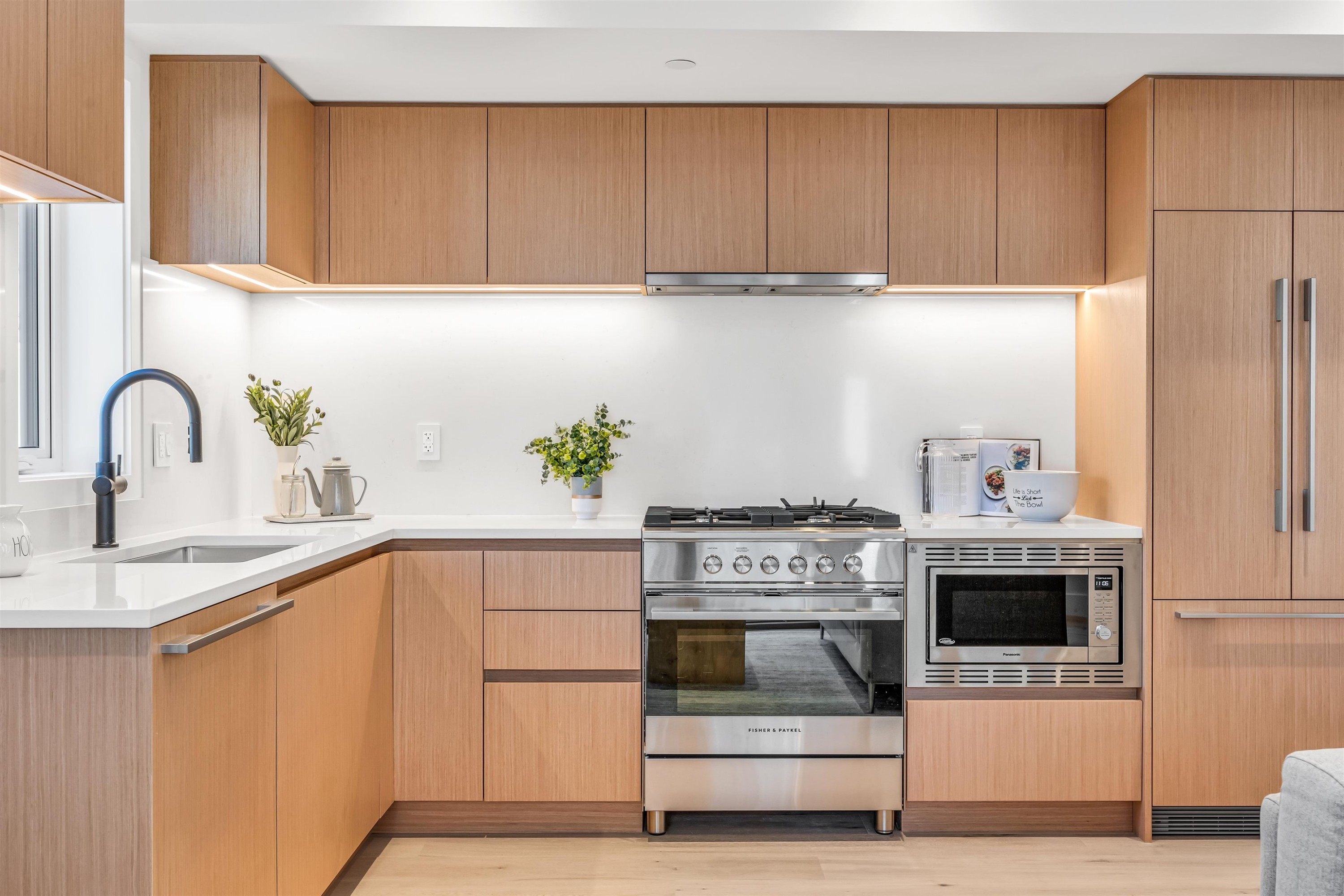 1008 52Nd Avenue W, Vancouver, BC