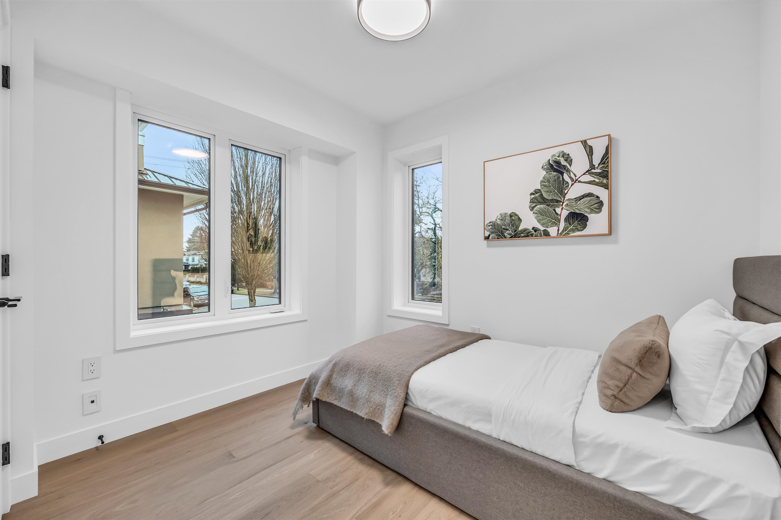 1008 52Nd Avenue W, Vancouver, BC