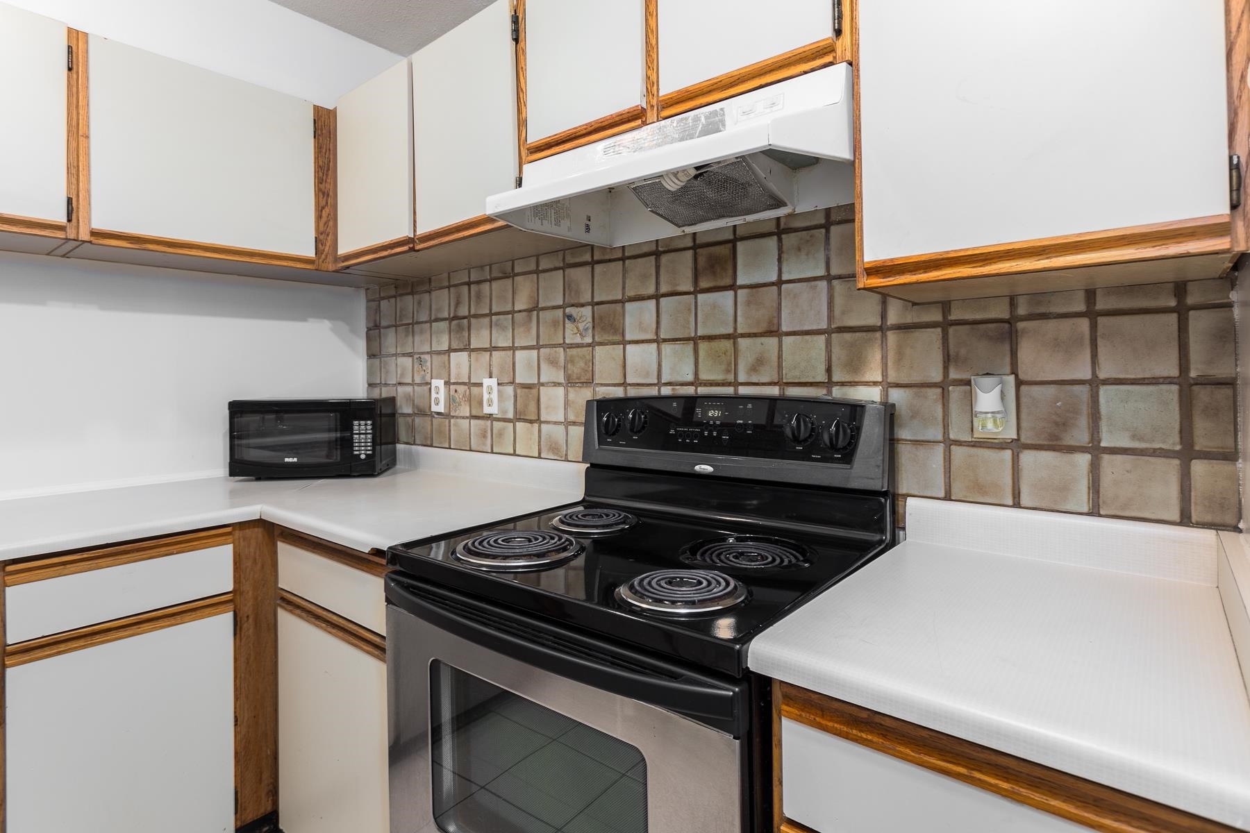 103-1405 Haro Street, Vancouver, BC