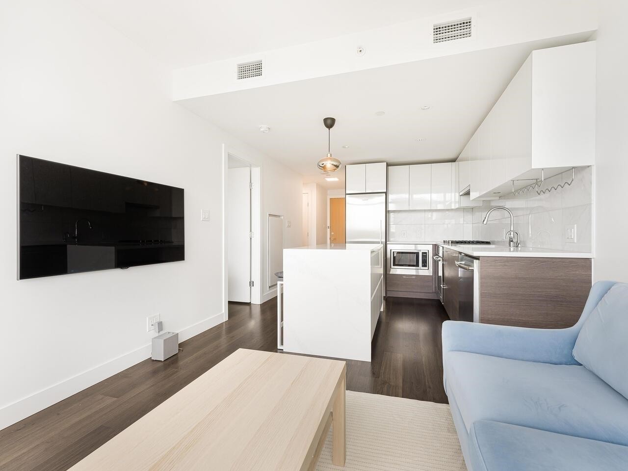 8538 River District Crossing, Vancouver, BC