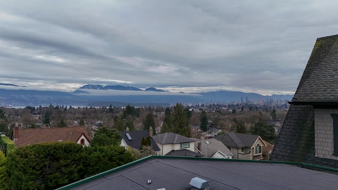 3558 15Th Avenue W, Vancouver, BC