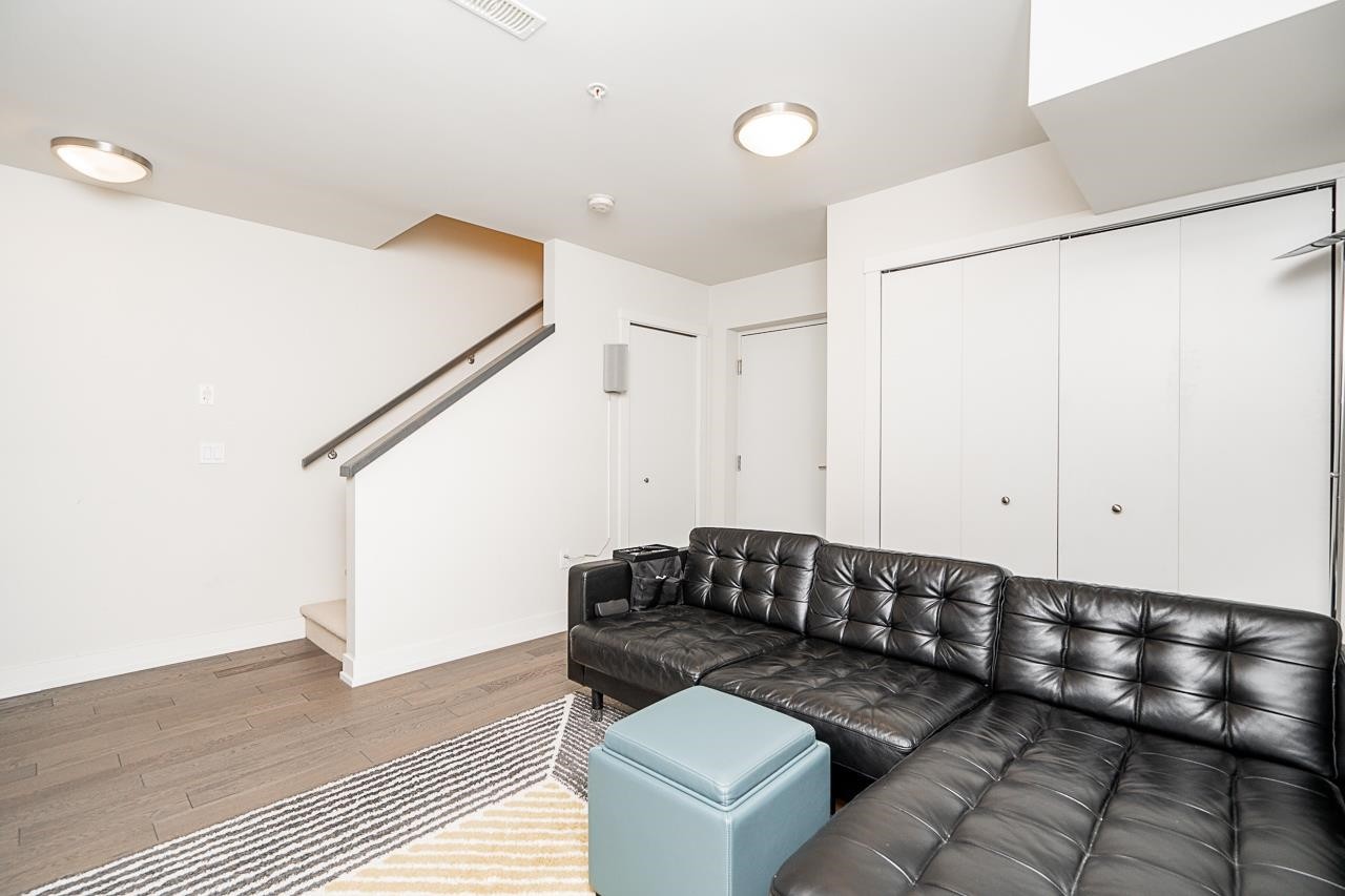 5518 Oak Street, Vancouver, BC