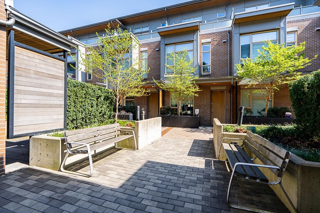 5518 Oak Street, Vancouver, BC