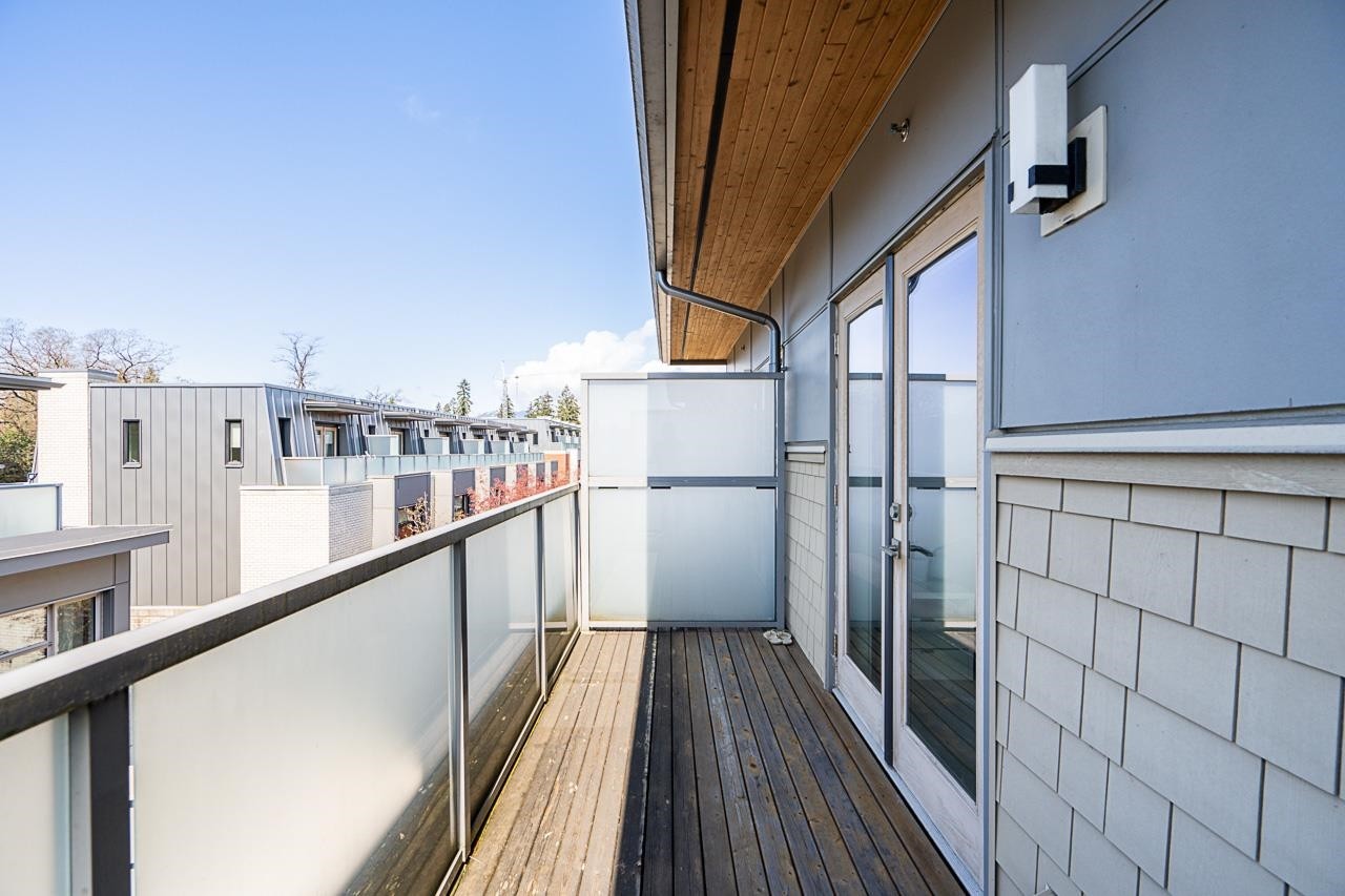 5518 Oak Street, Vancouver, BC