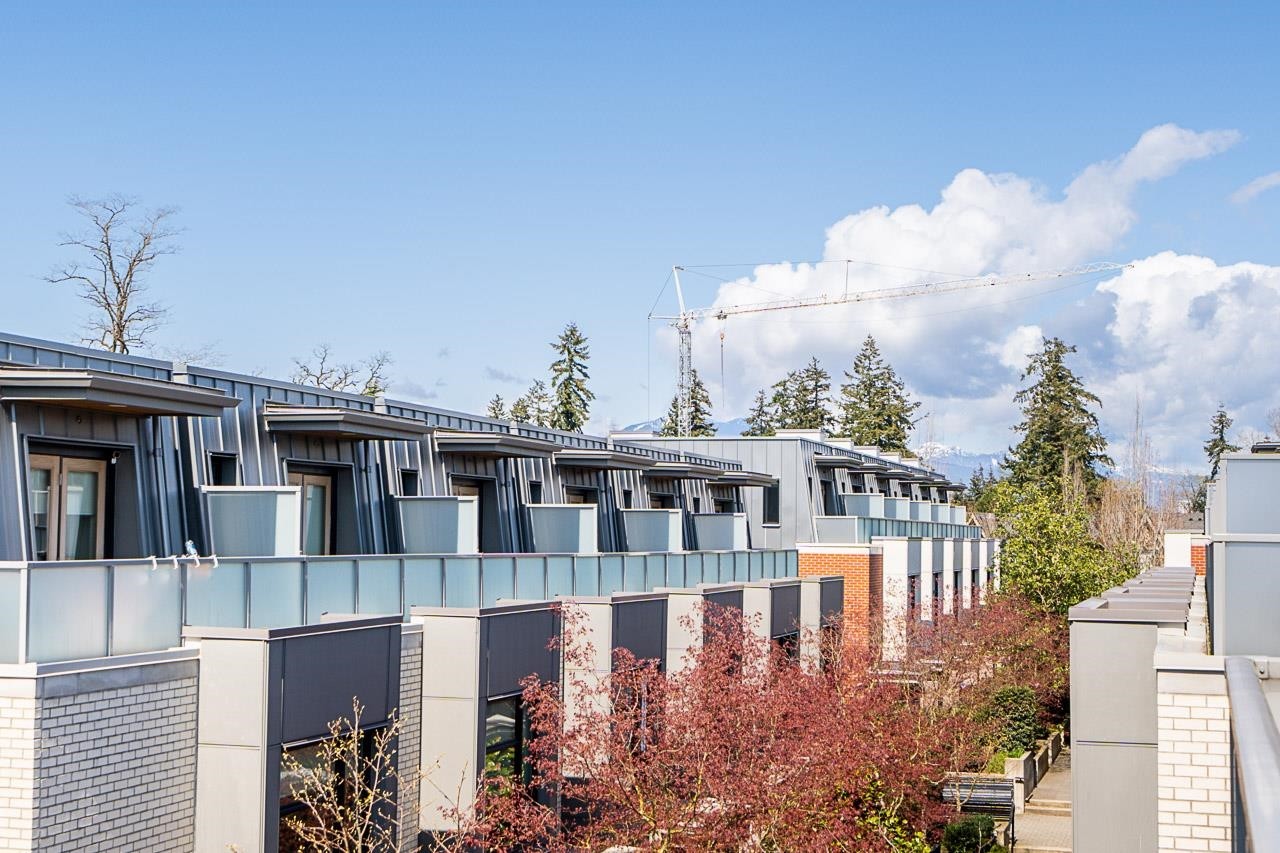 5518 Oak Street, Vancouver, BC