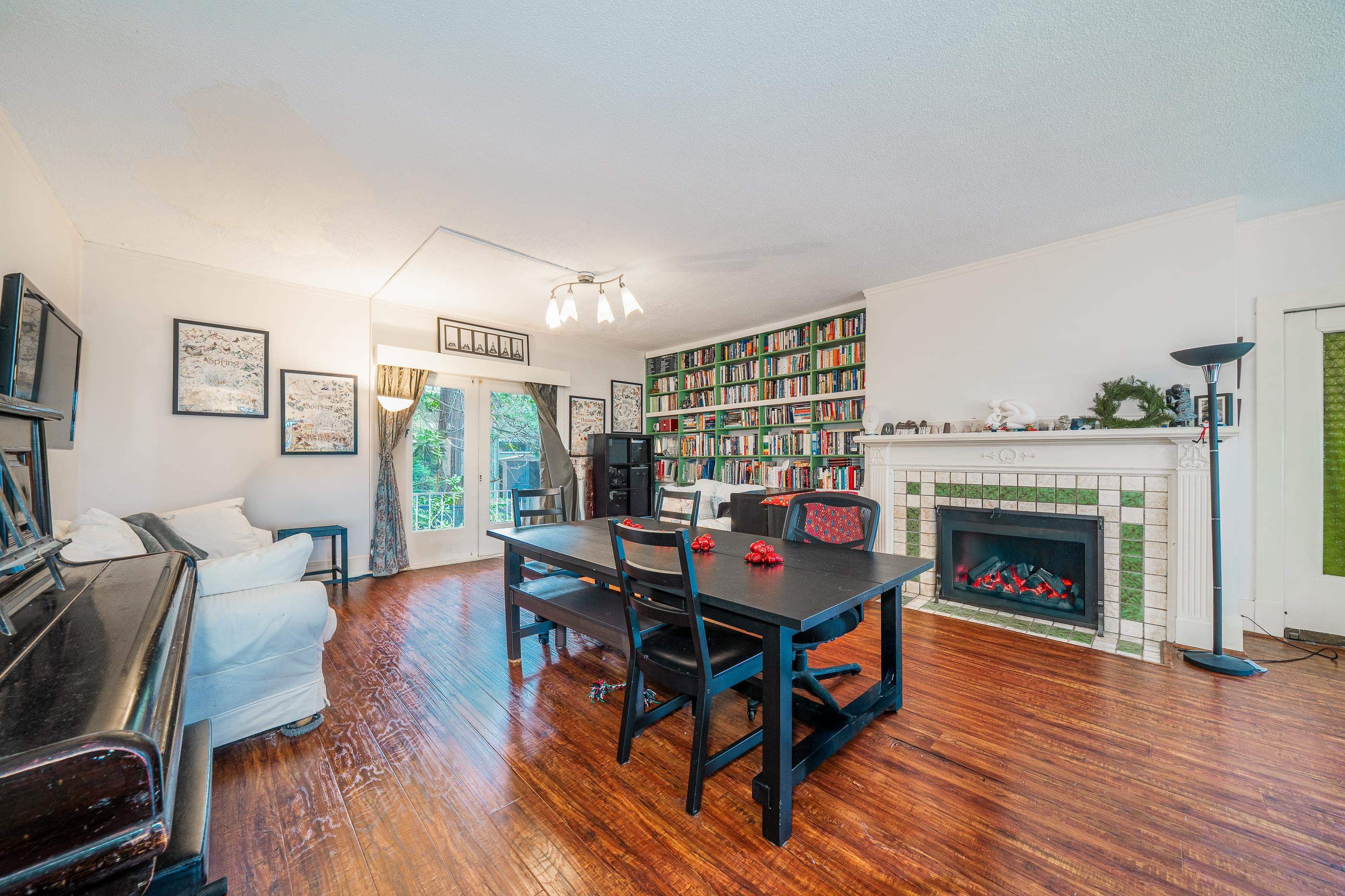 1989 King Edward Avenue W, Vancouver, BC