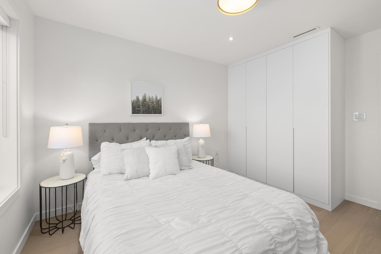 679 18Th Avenue W, Vancouver, BC