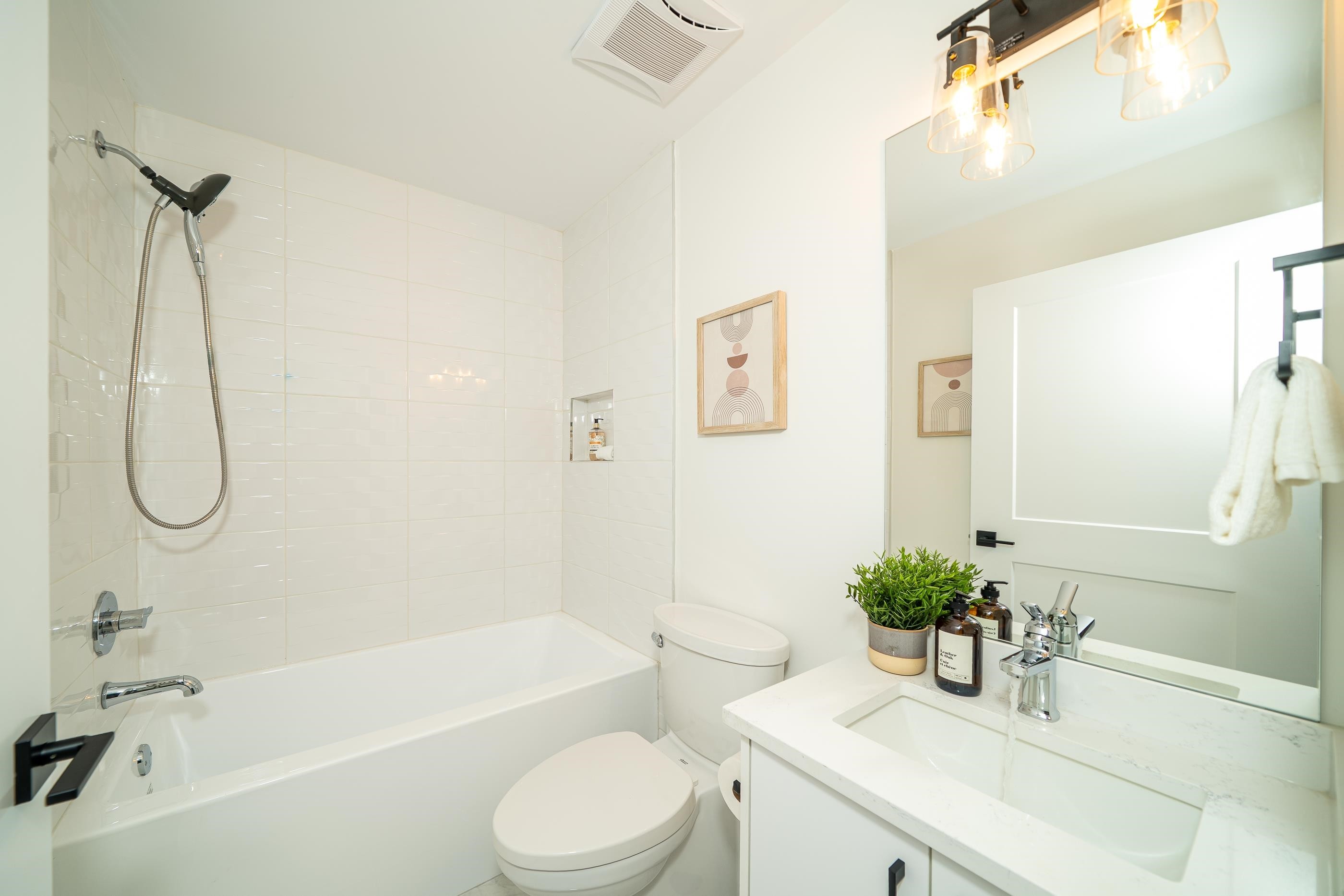 1924 William Street, Vancouver, BC