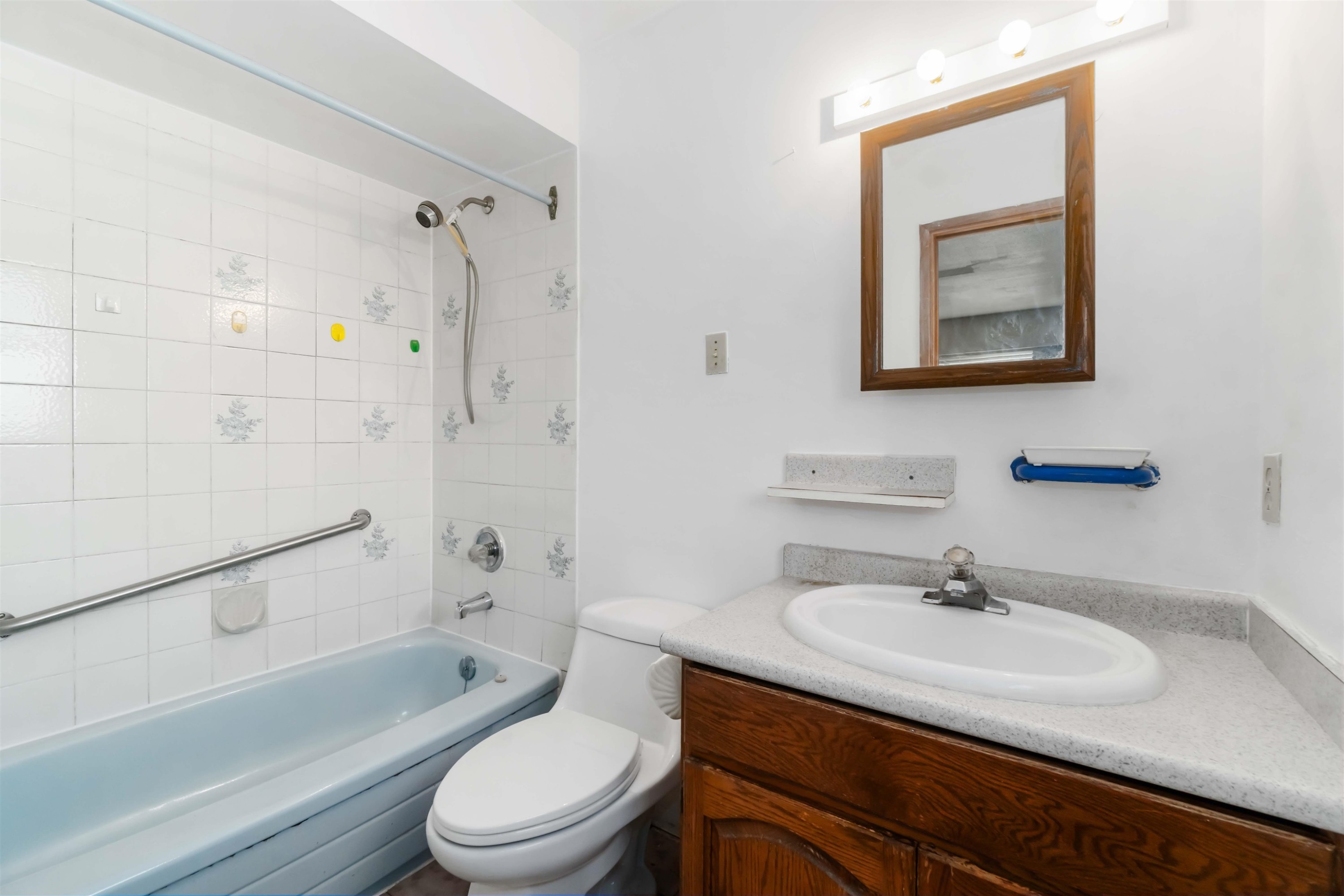 5820 Earles Street, Vancouver, BC