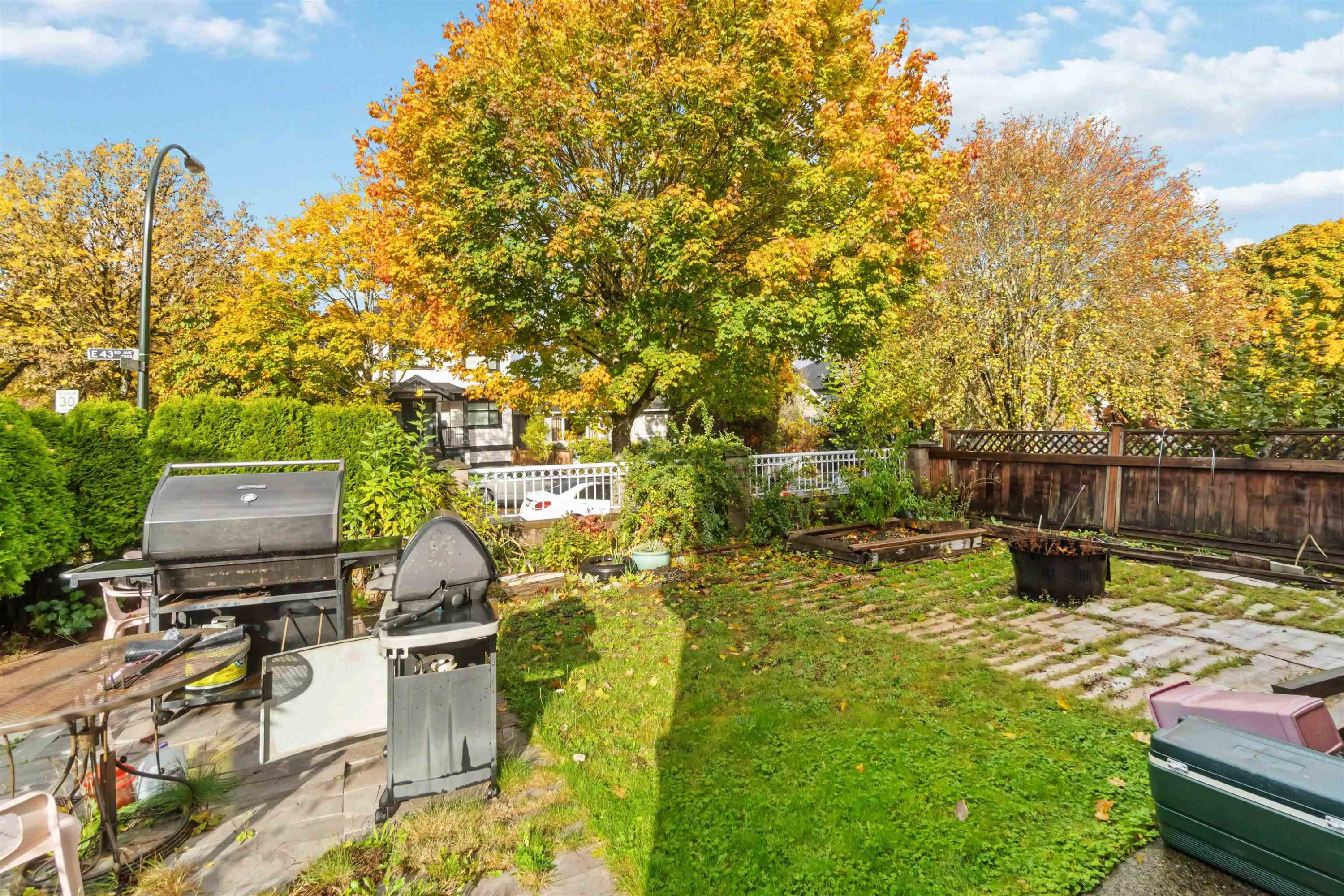 5820 Earles Street, Vancouver, BC