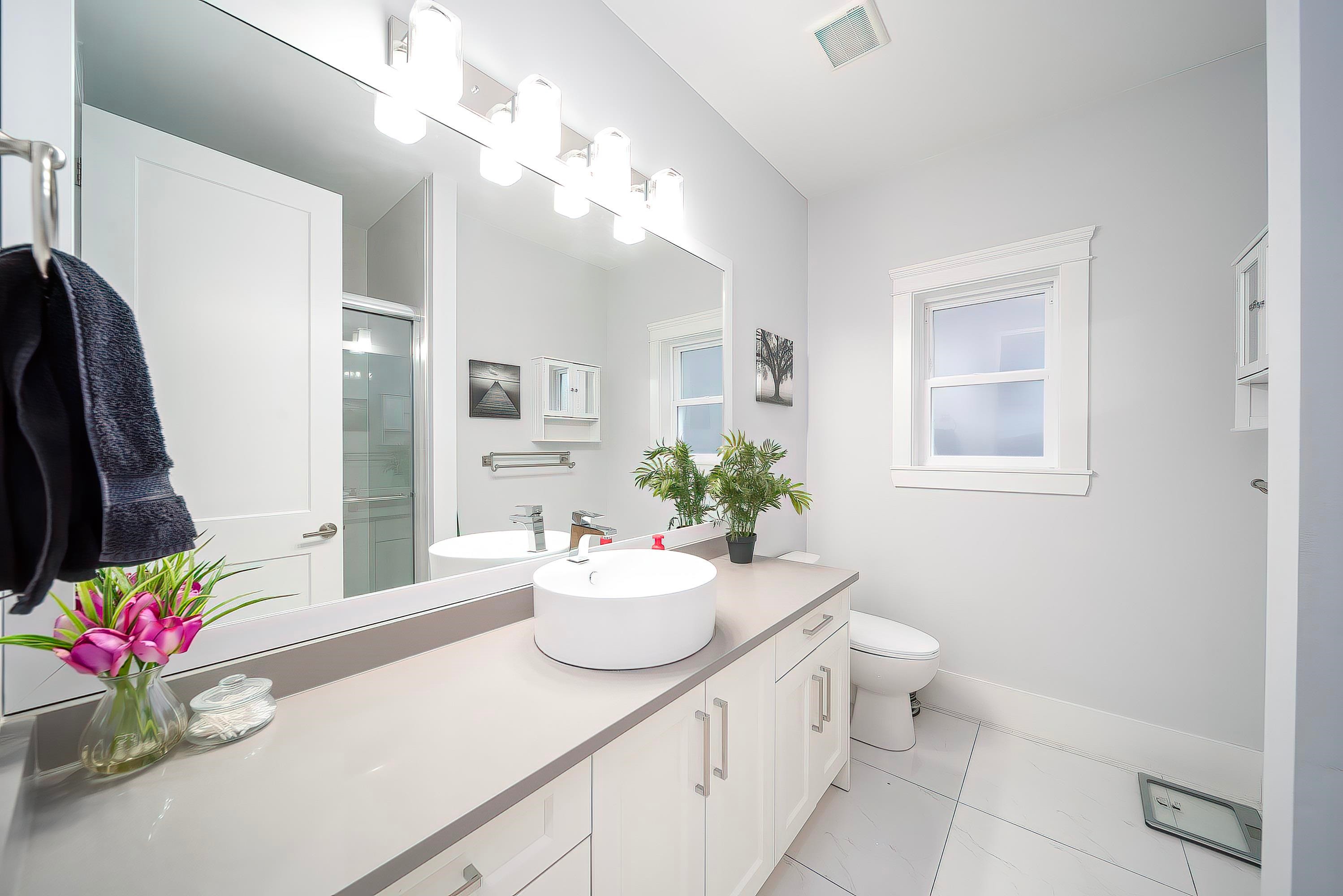 1470 Pitt River Road, Port Coquitlam, BC
