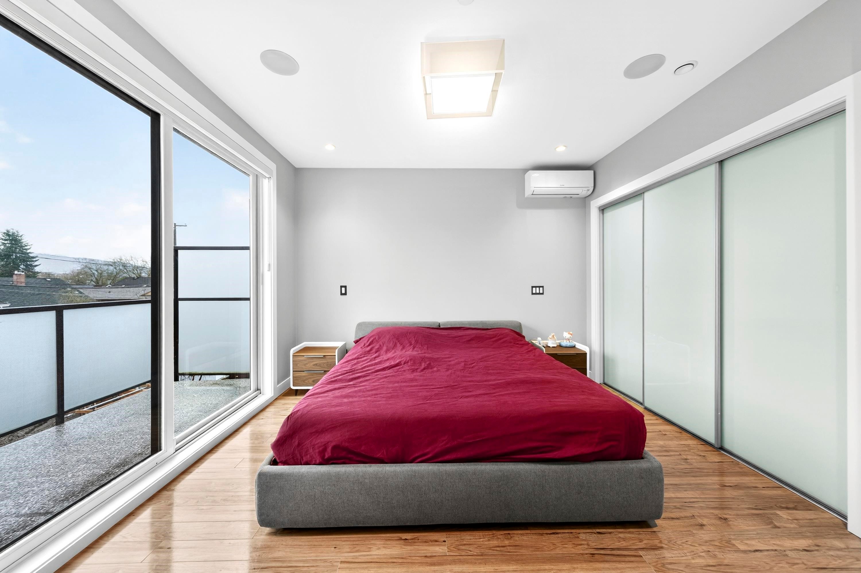 969 18Th Avenue W, Vancouver, BC