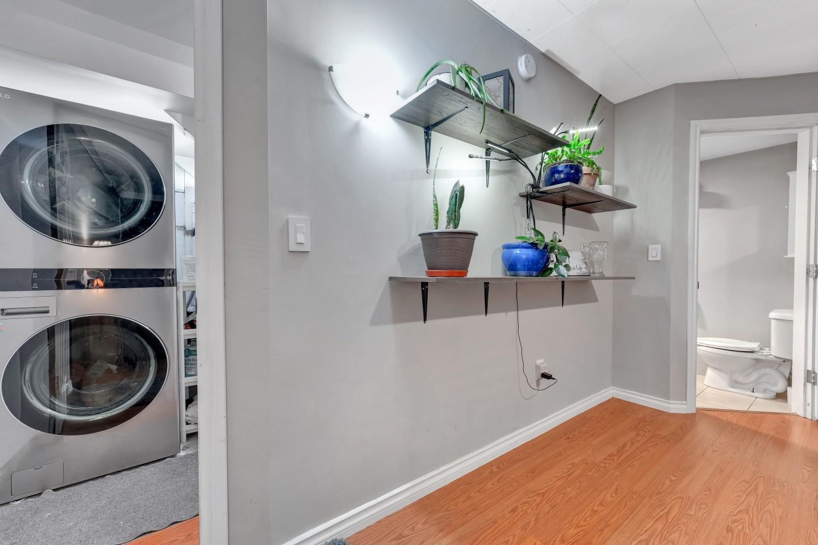 2158 Sandra Way, Port Coquitlam, BC