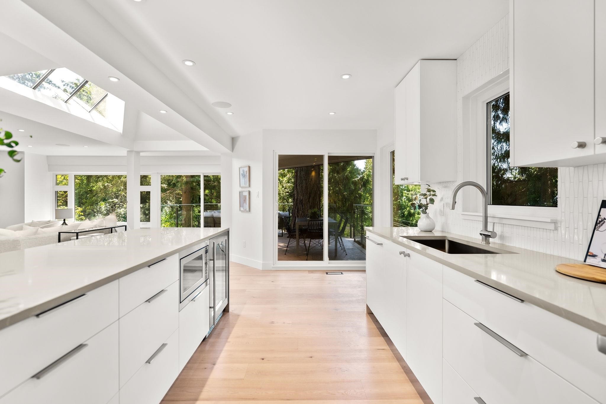 5061 Bear Lane, West Vancouver, BC