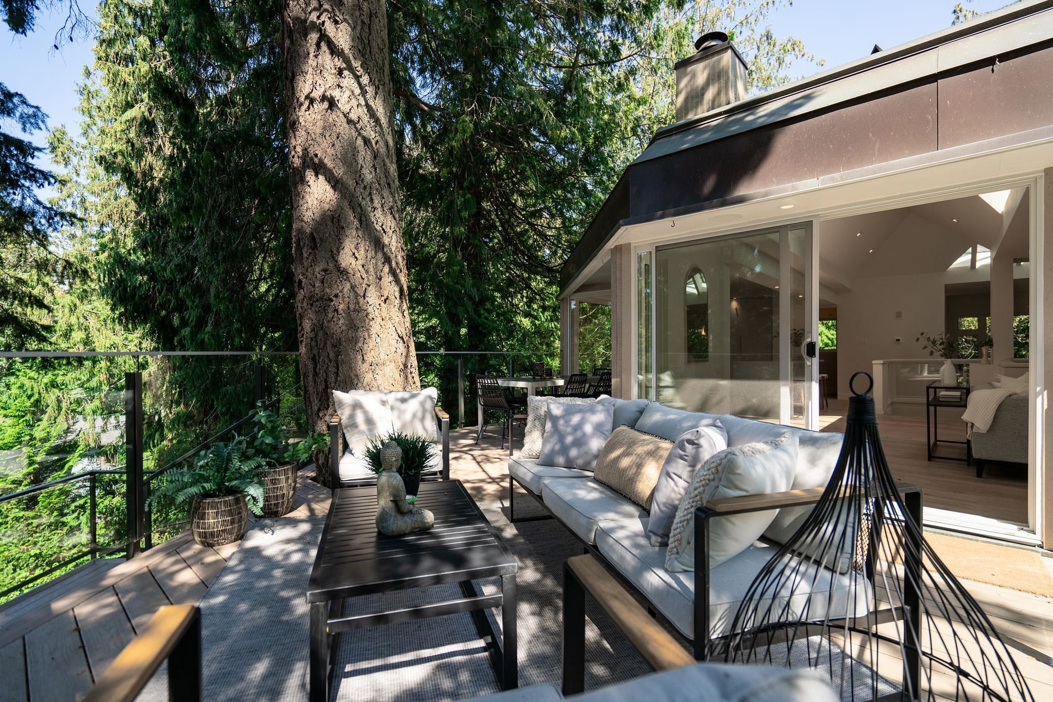 5061 Bear Lane, West Vancouver, BC