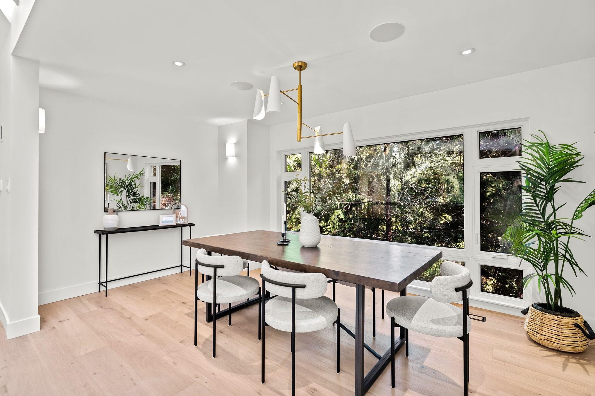 5061 Bear Lane, West Vancouver, BC