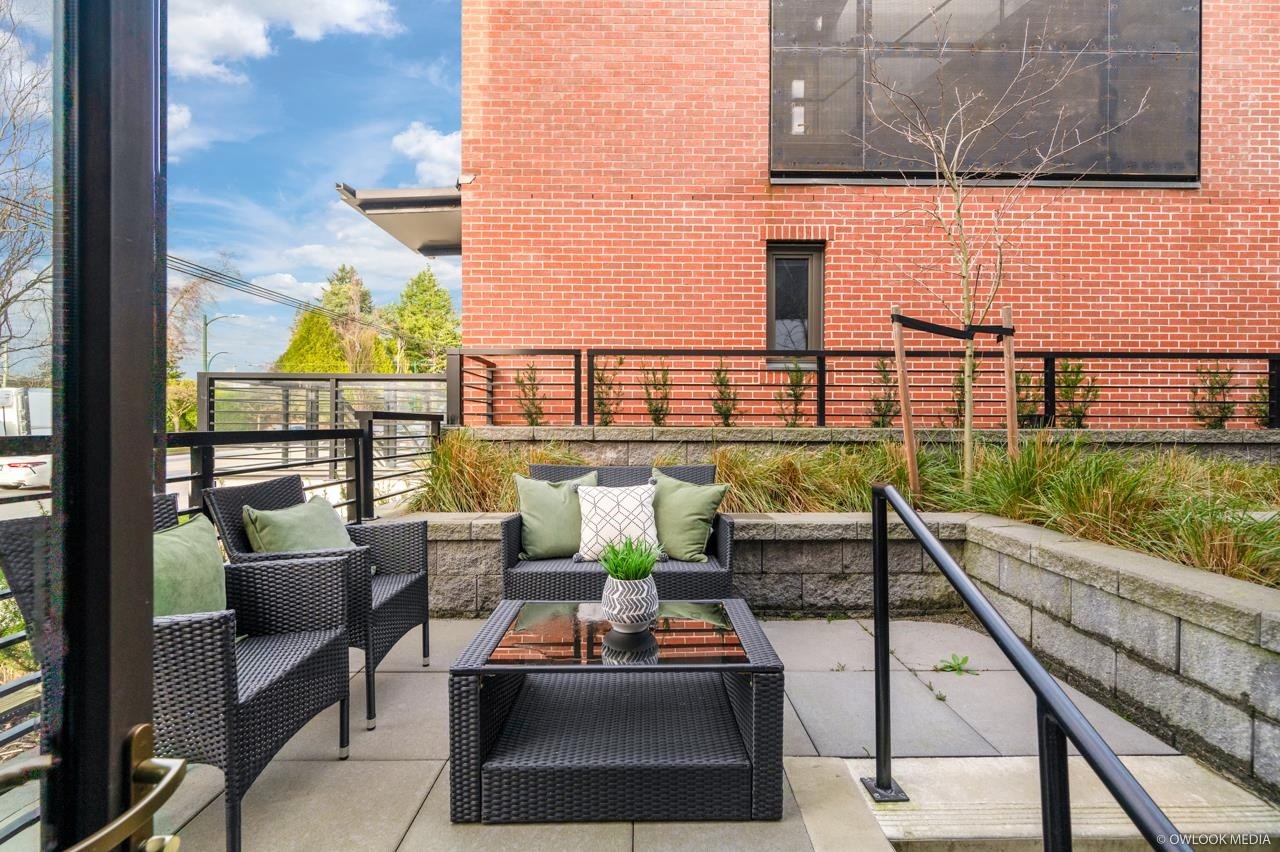 6322 Oak Street, Vancouver, BC