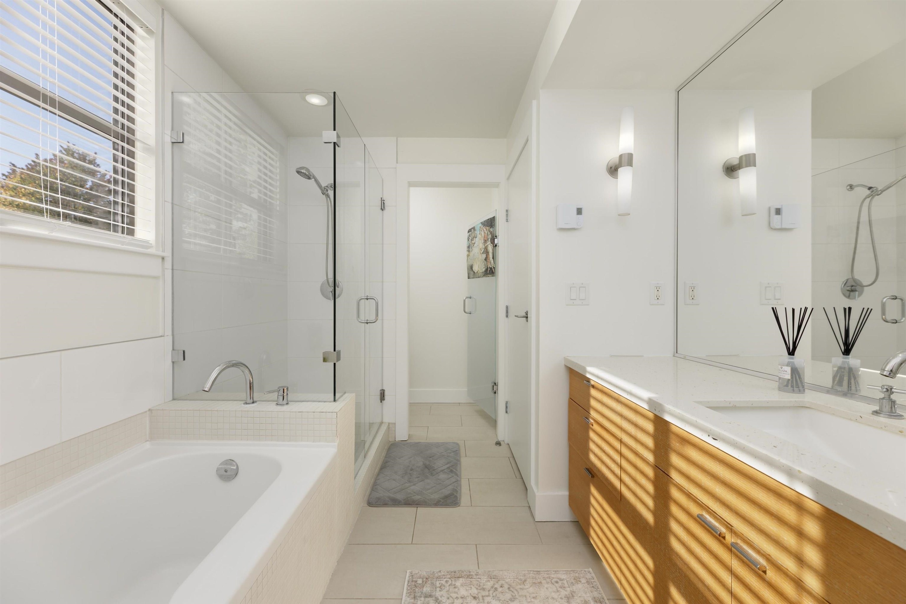 828 6Th Avenue W, Vancouver, BC