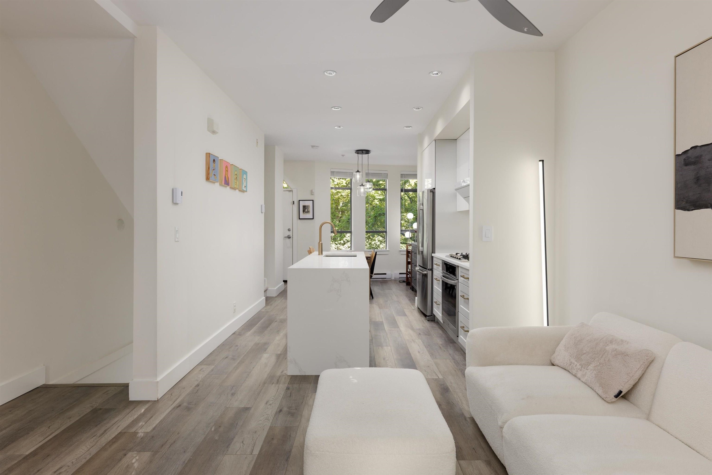 828 6Th Avenue W, Vancouver, BC