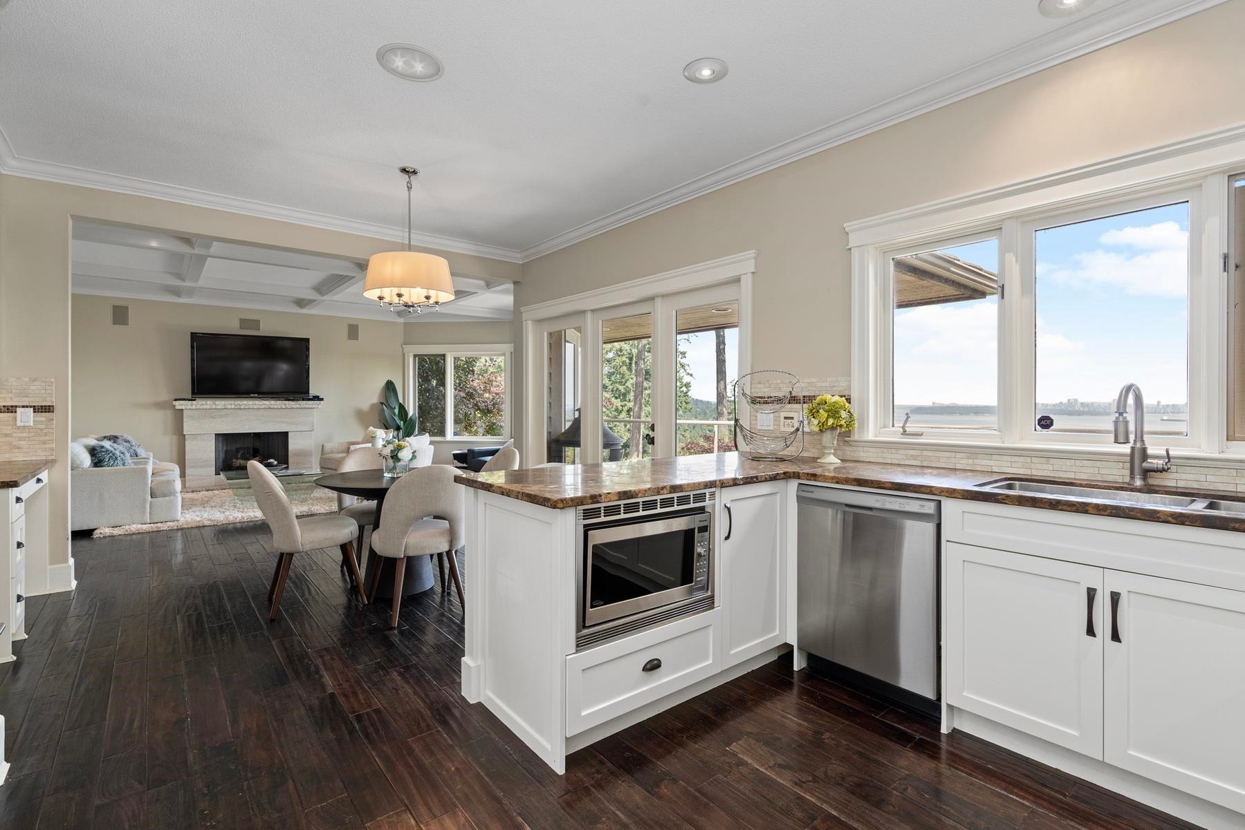 4882 Vista Place, West Vancouver, BC