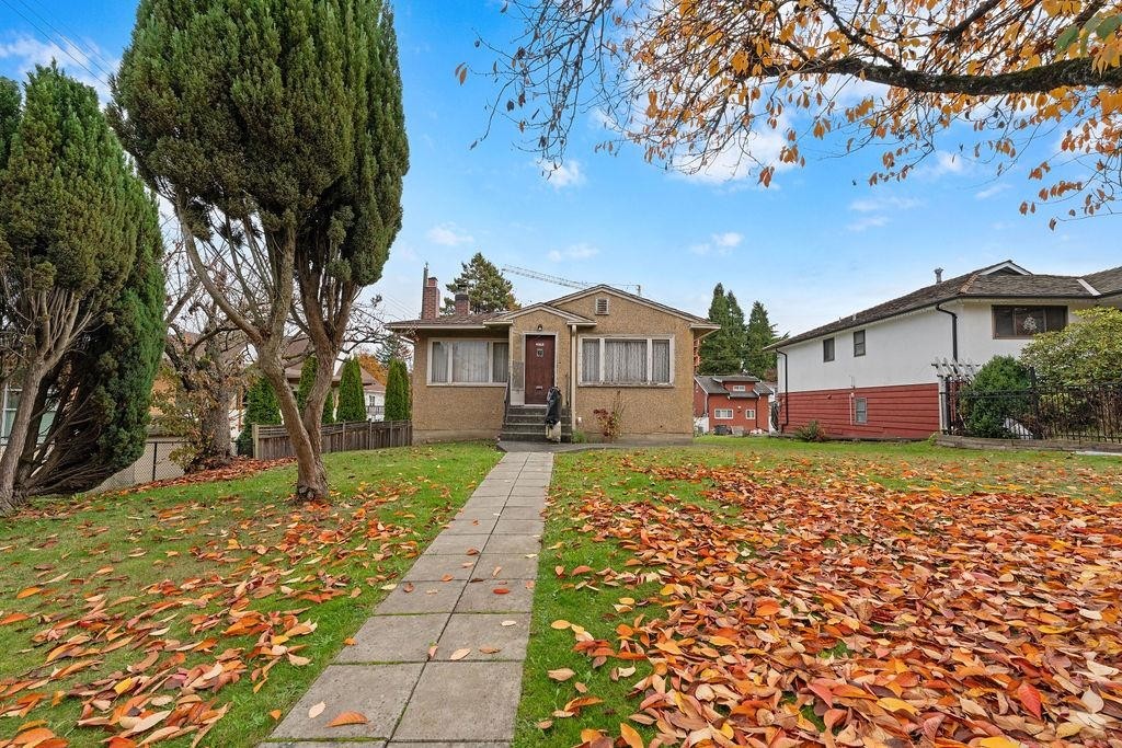 4868 Commercial Street, Vancouver, BC