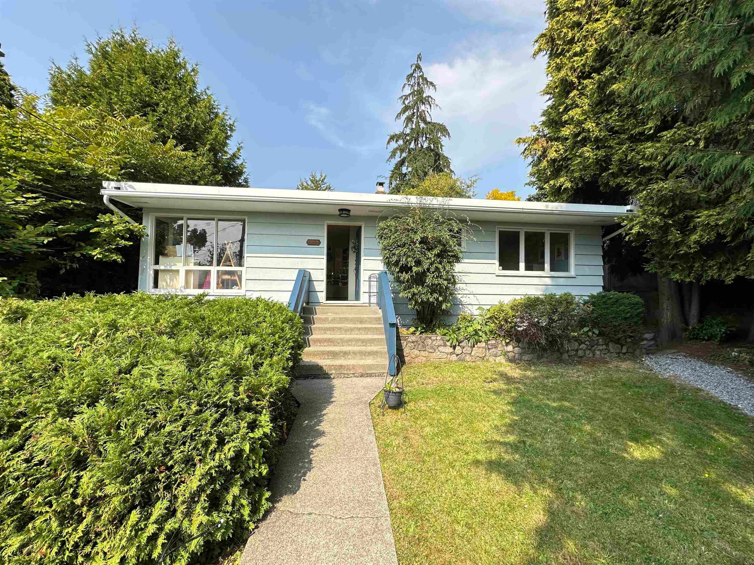 1115 Haywood Avenue, West Vancouver, BC