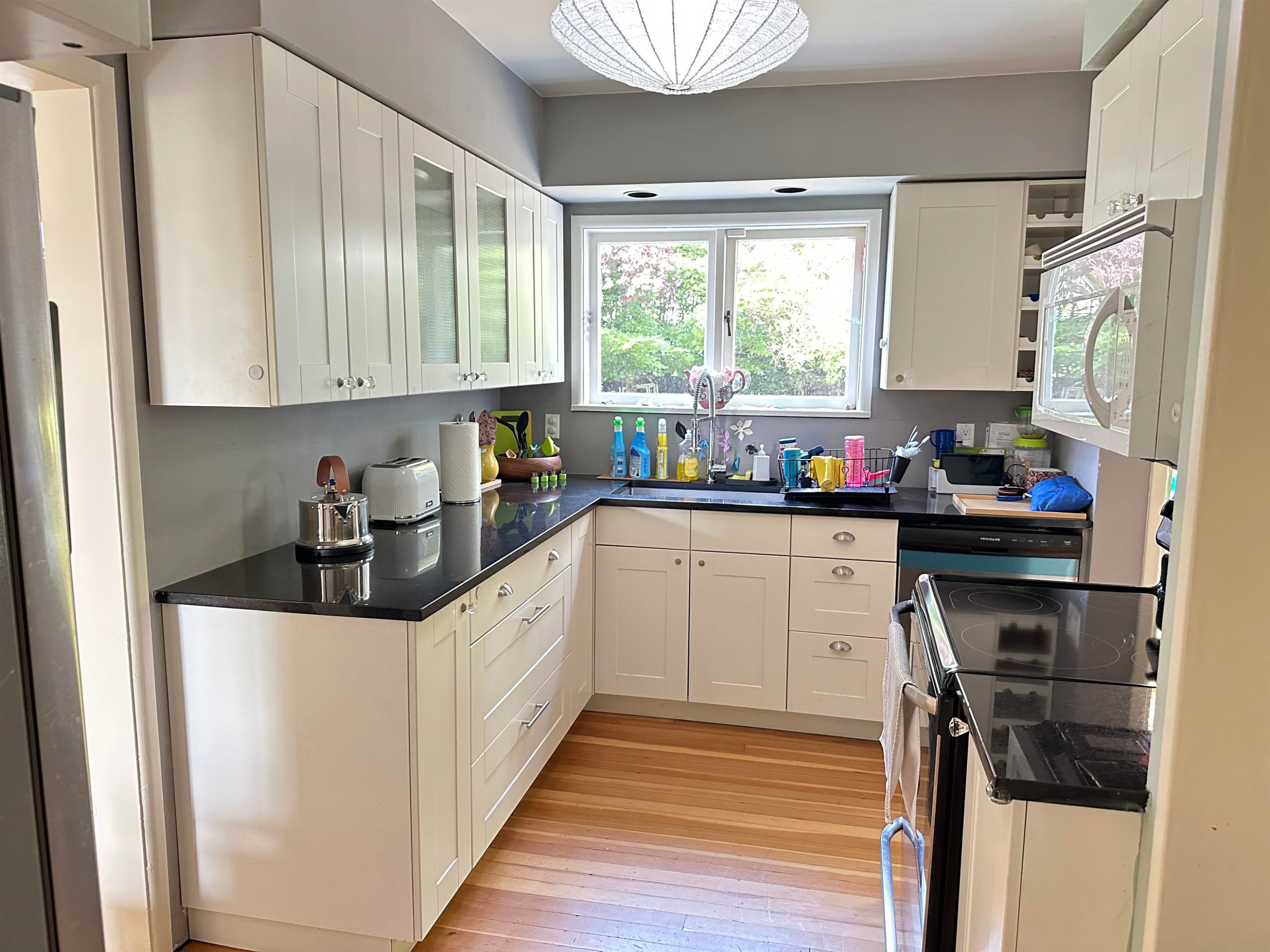 1115 Haywood Avenue, West Vancouver, BC