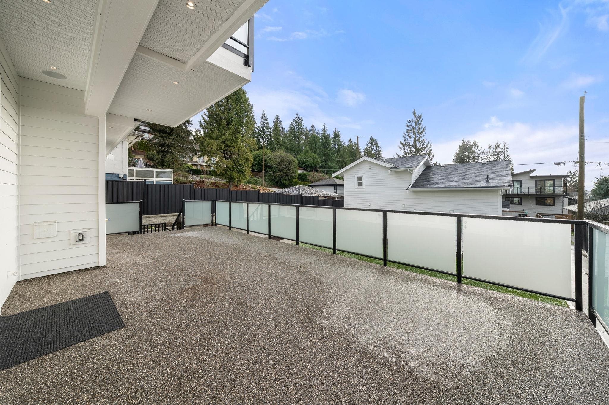 361 22Nd Street E, North Vancouver, BC