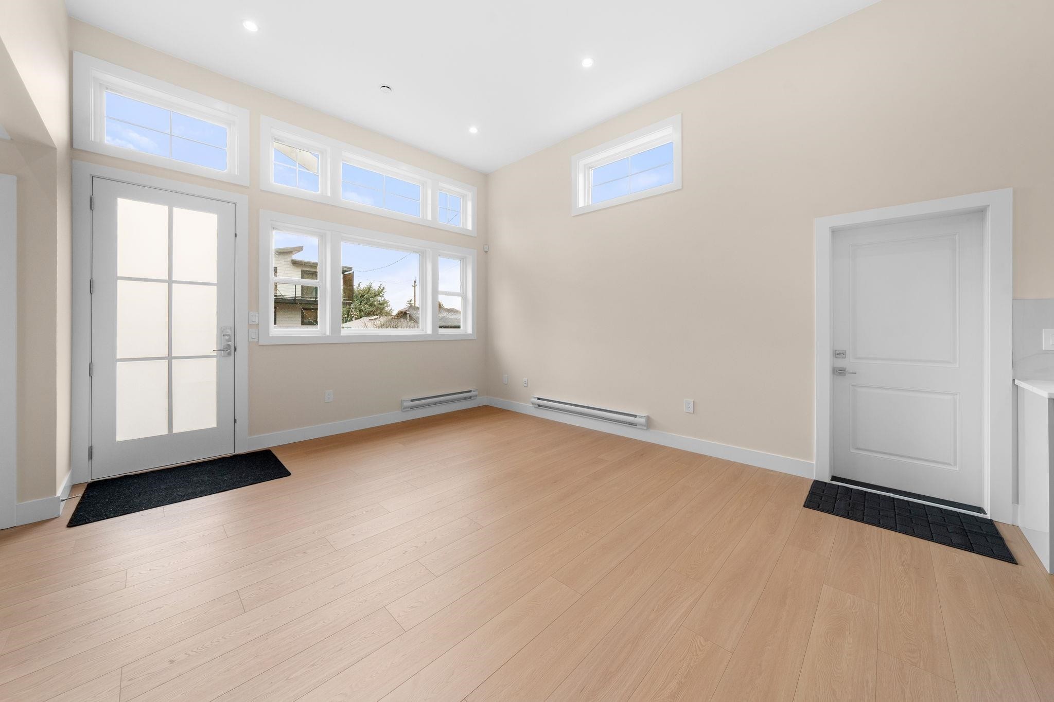 361 22Nd Street E, North Vancouver, BC