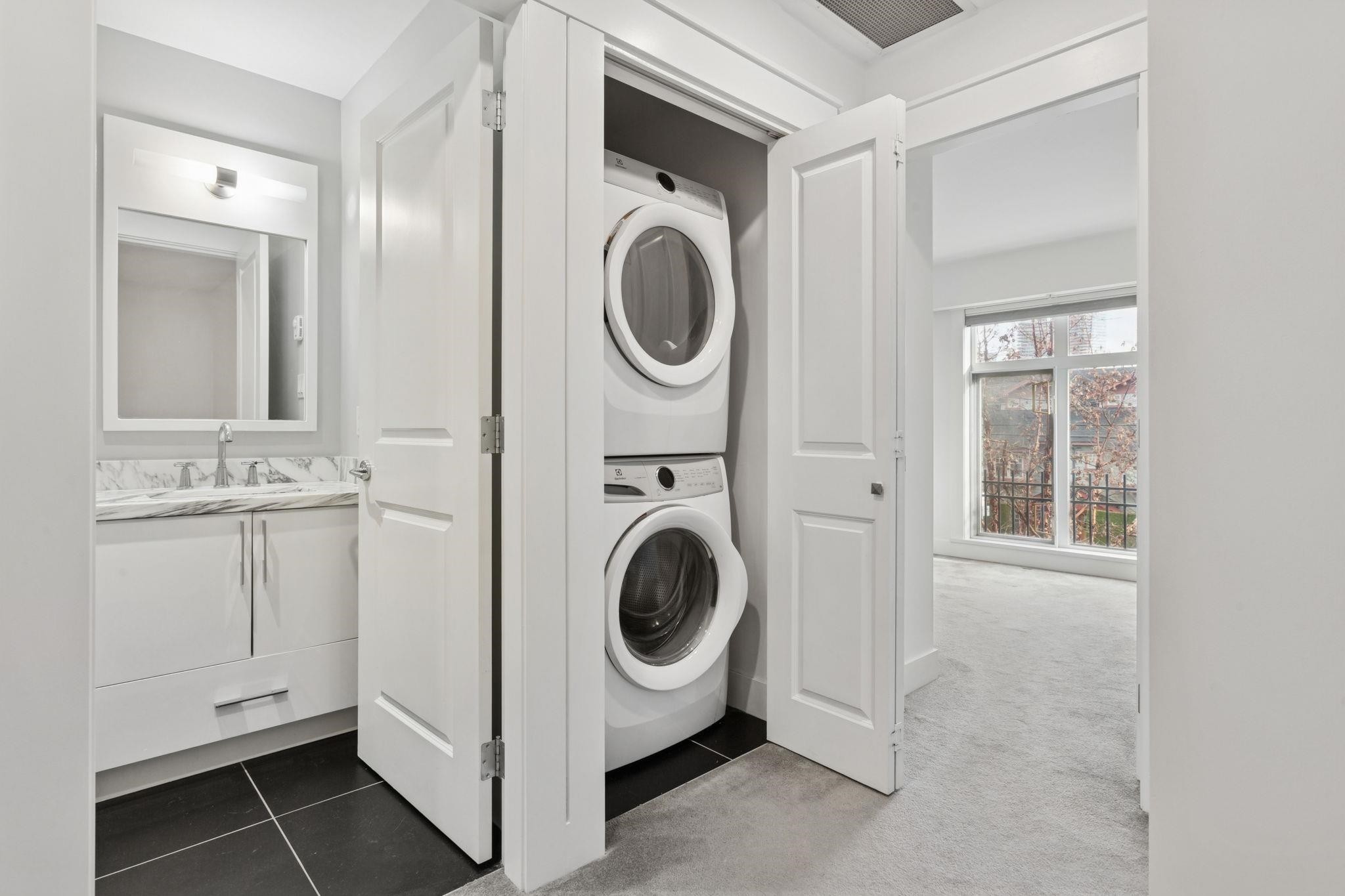 5961 Oak Street, Vancouver, BC