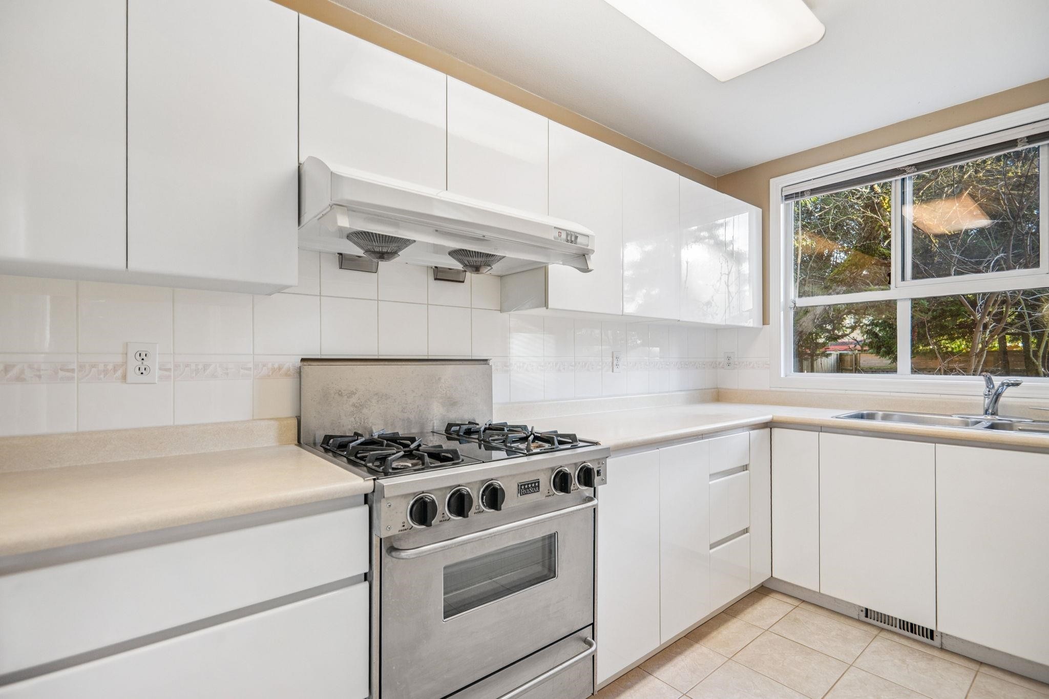 8340 Lunen Road, Richmond, BC