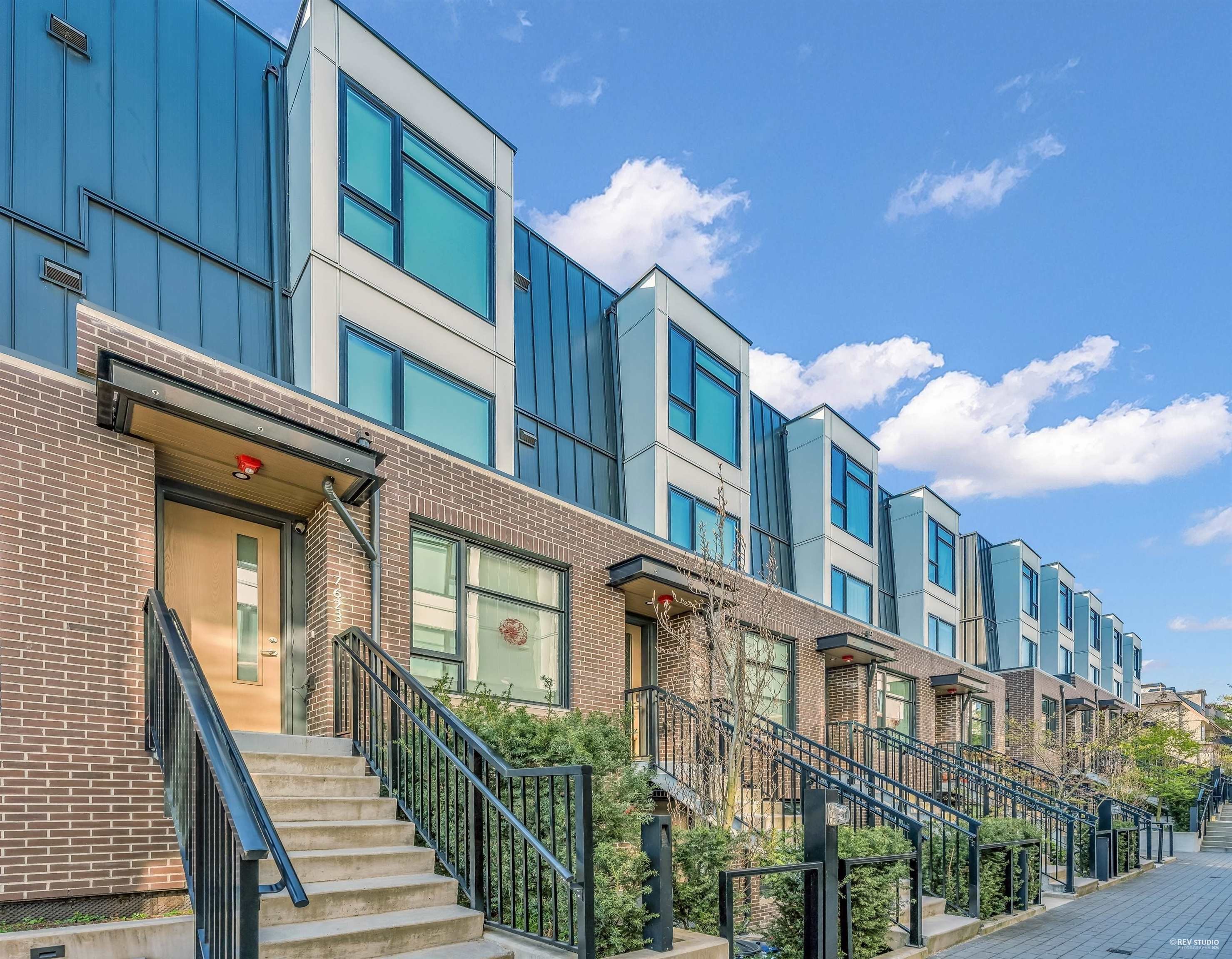 7623 Yukon Street, Vancouver, BC