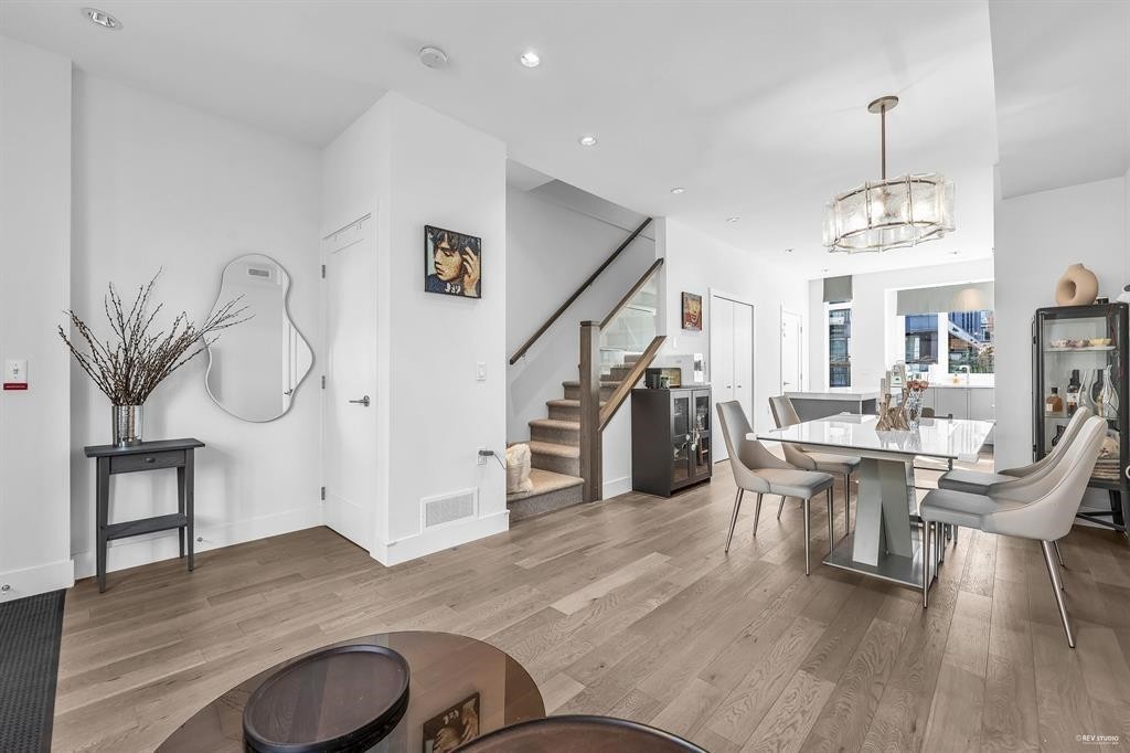 7623 Yukon Street, Vancouver, BC