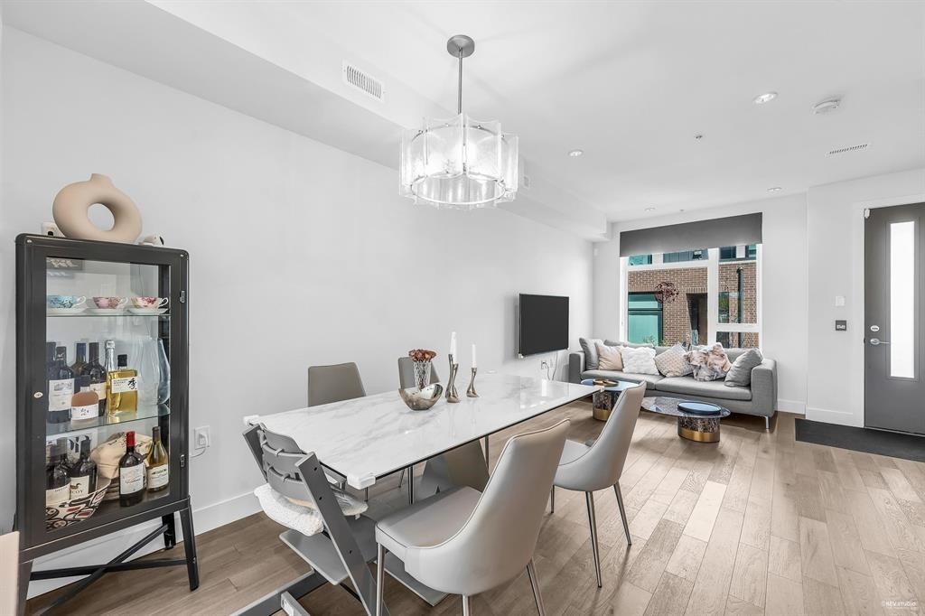 7623 Yukon Street, Vancouver, BC