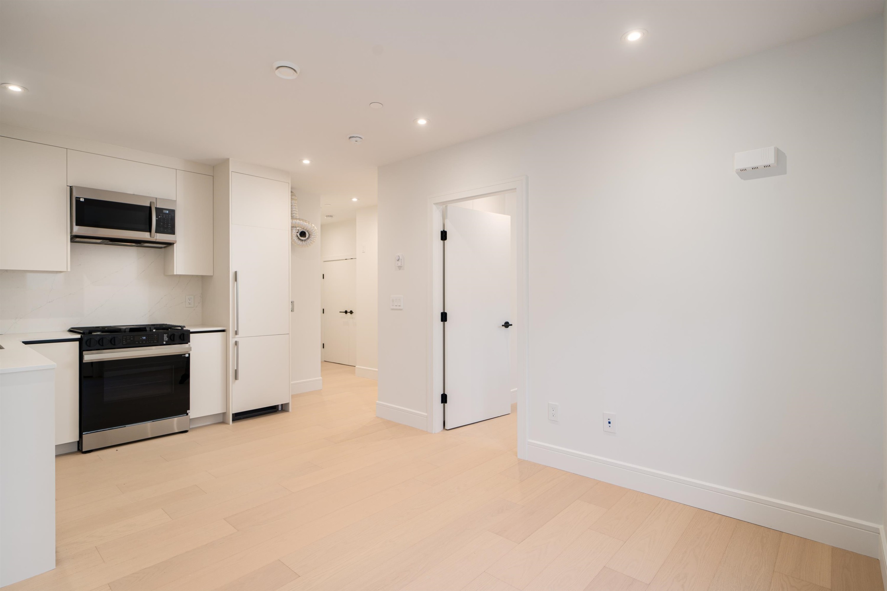 7382 Maple Street, Vancouver, BC
