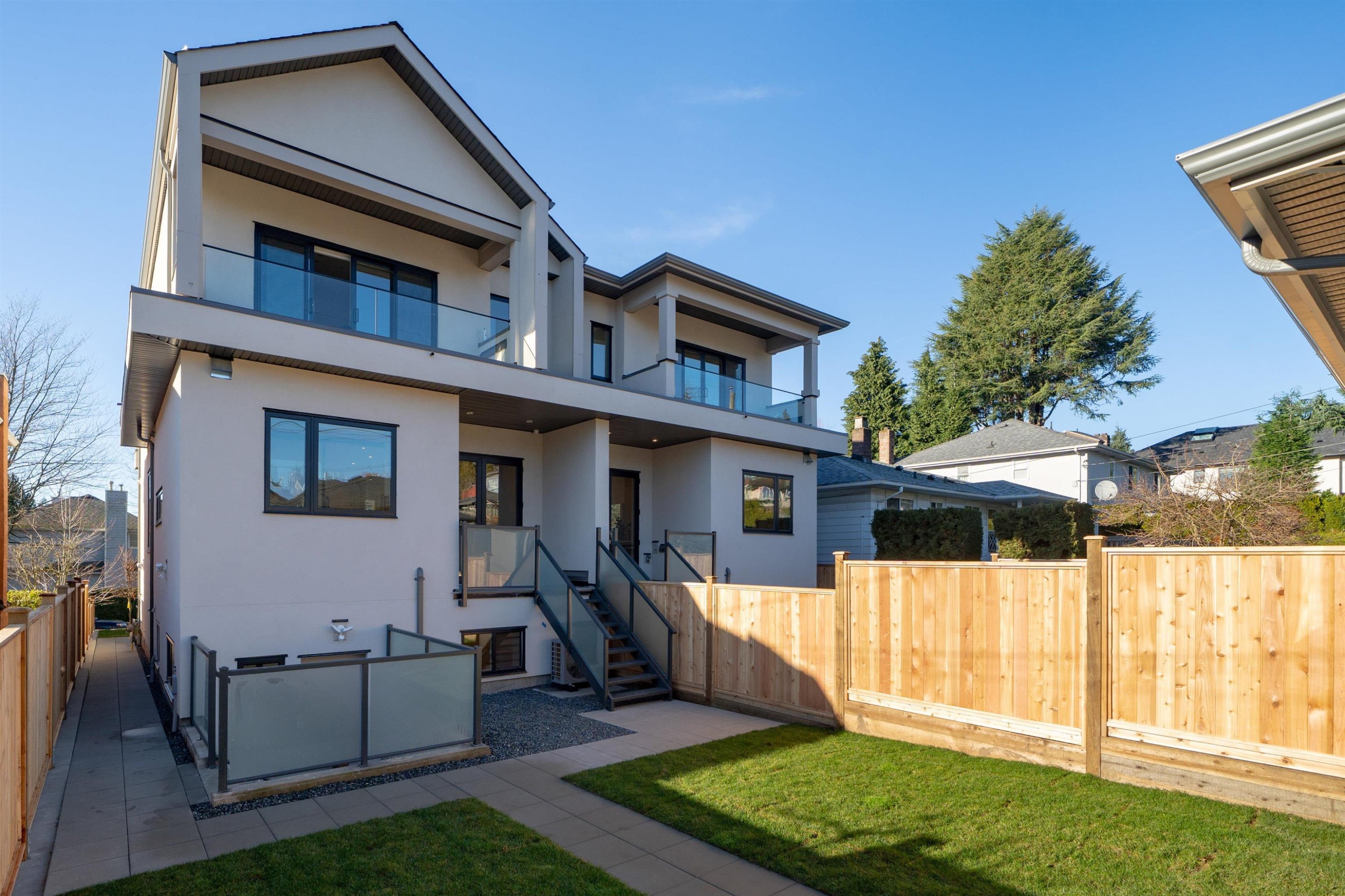 7382 Maple Street, Vancouver, BC