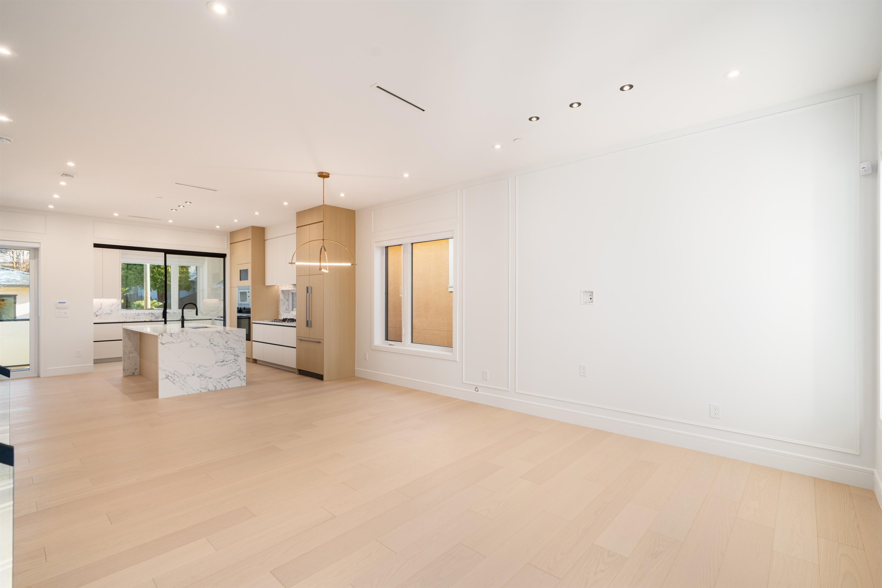7382 Maple Street, Vancouver, BC