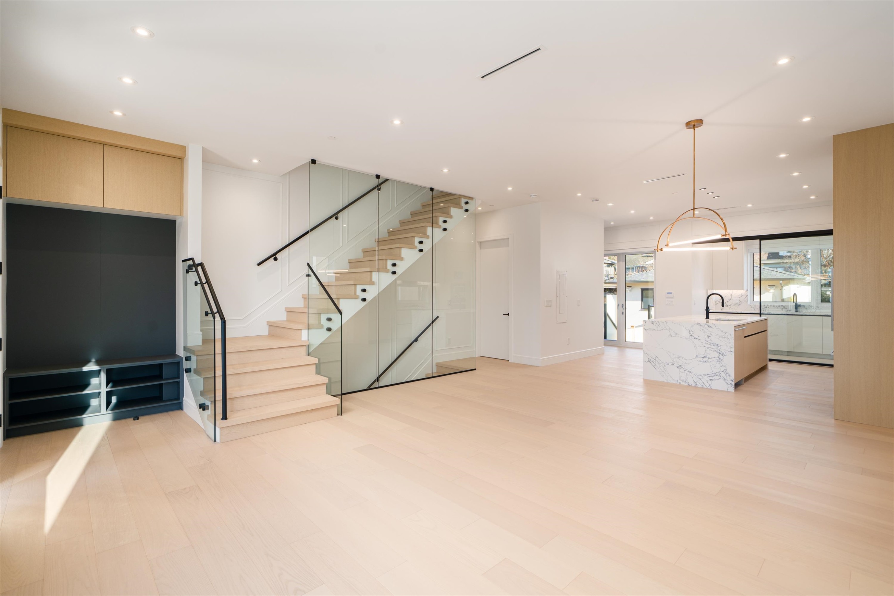7382 Maple Street, Vancouver, BC