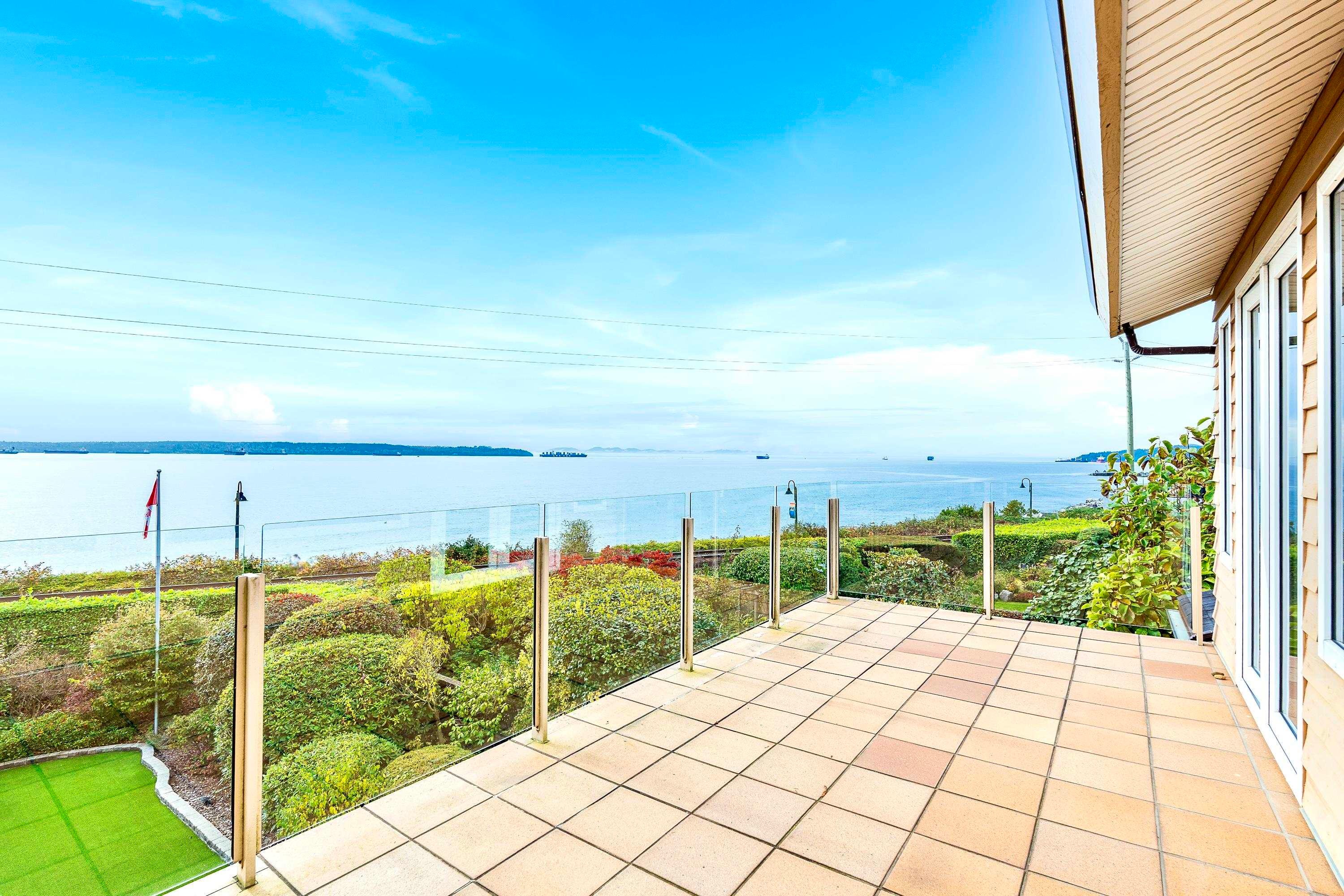 2328 Bellevue Avenue, West Vancouver, BC