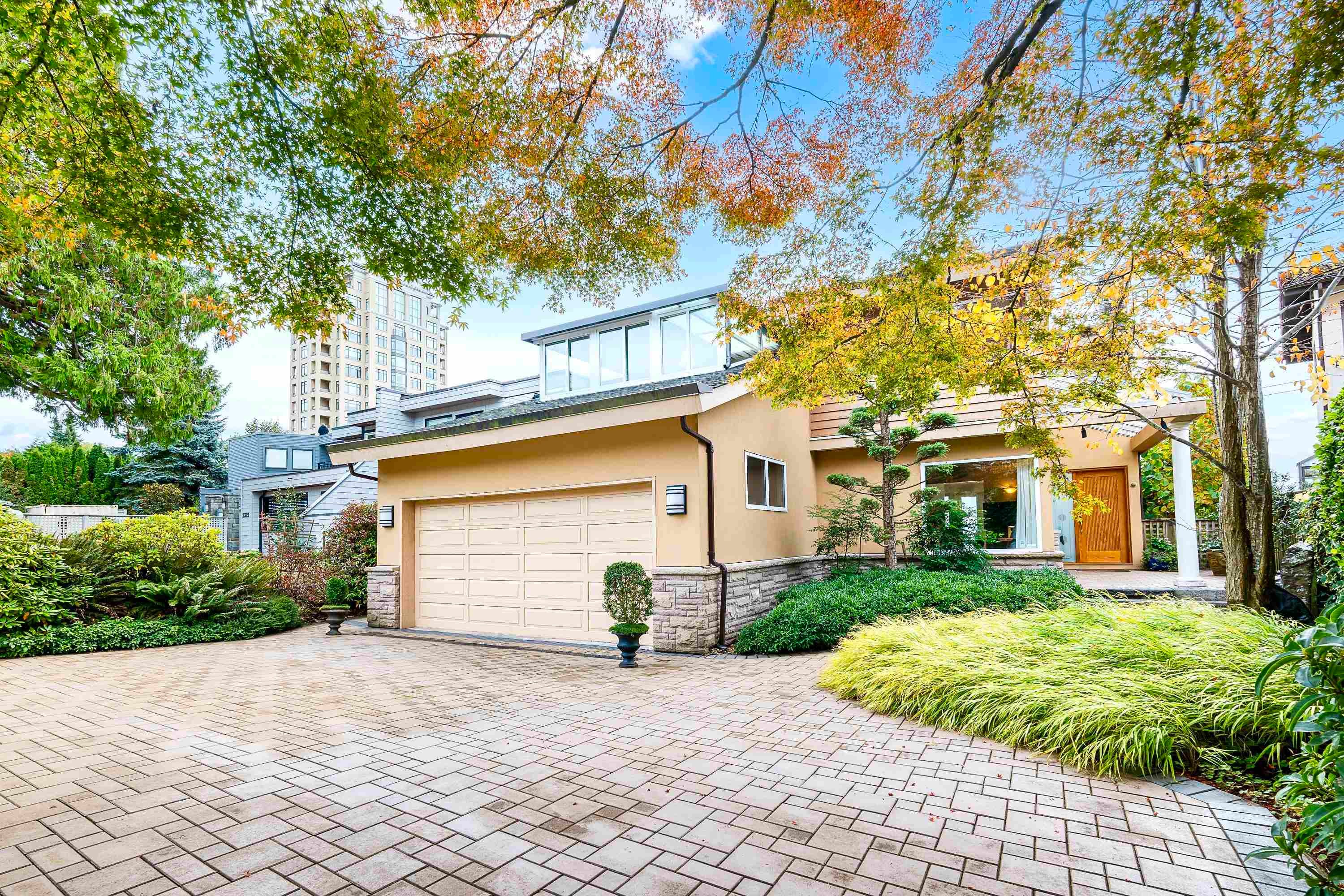 2328 Bellevue Avenue, West Vancouver, BC