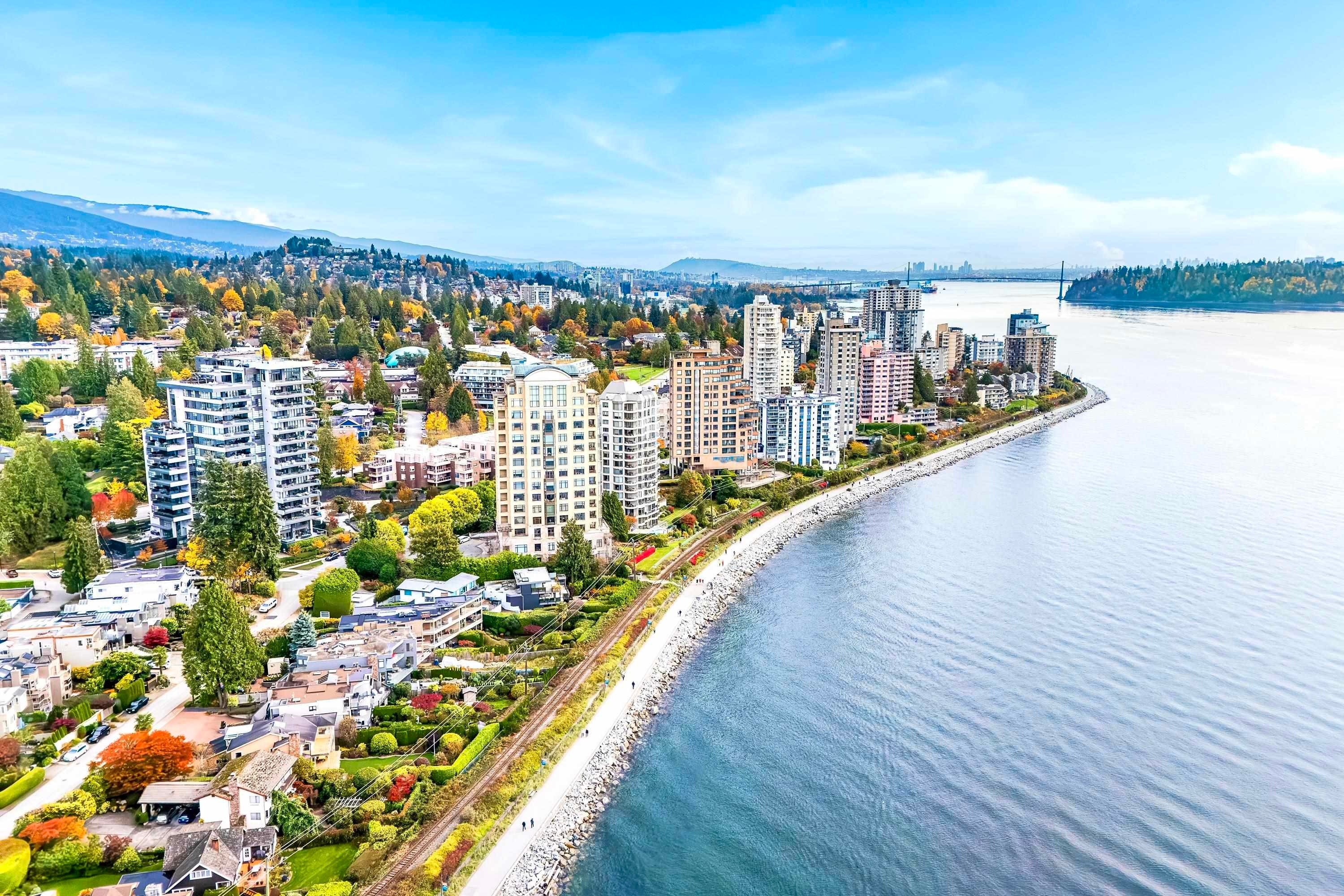 2328 Bellevue Avenue, West Vancouver, BC